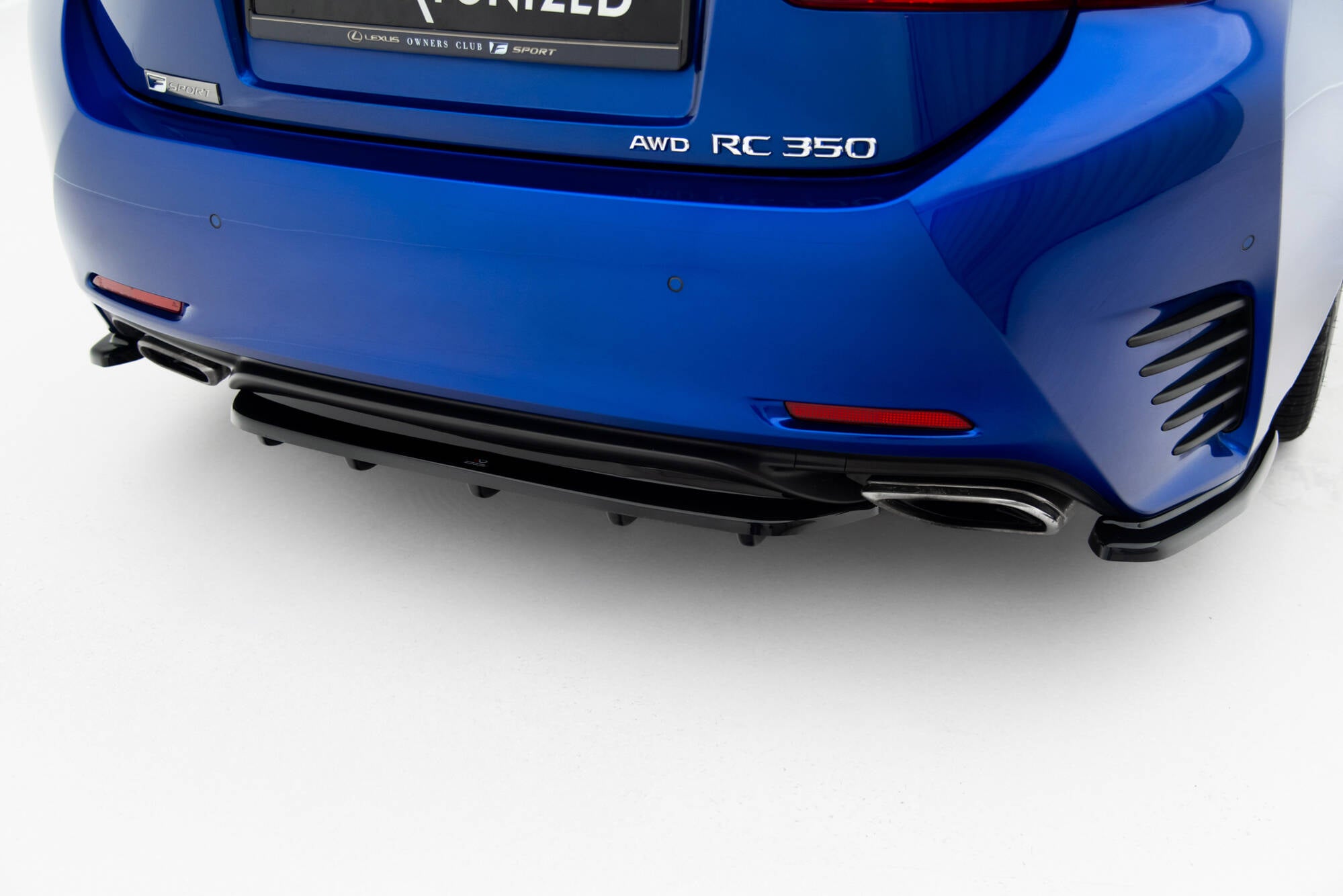 Maxton Design Street+ Mittlerer Diffusor RACE passend für Lexus Rc Mk1 schwarz Hochglanz
