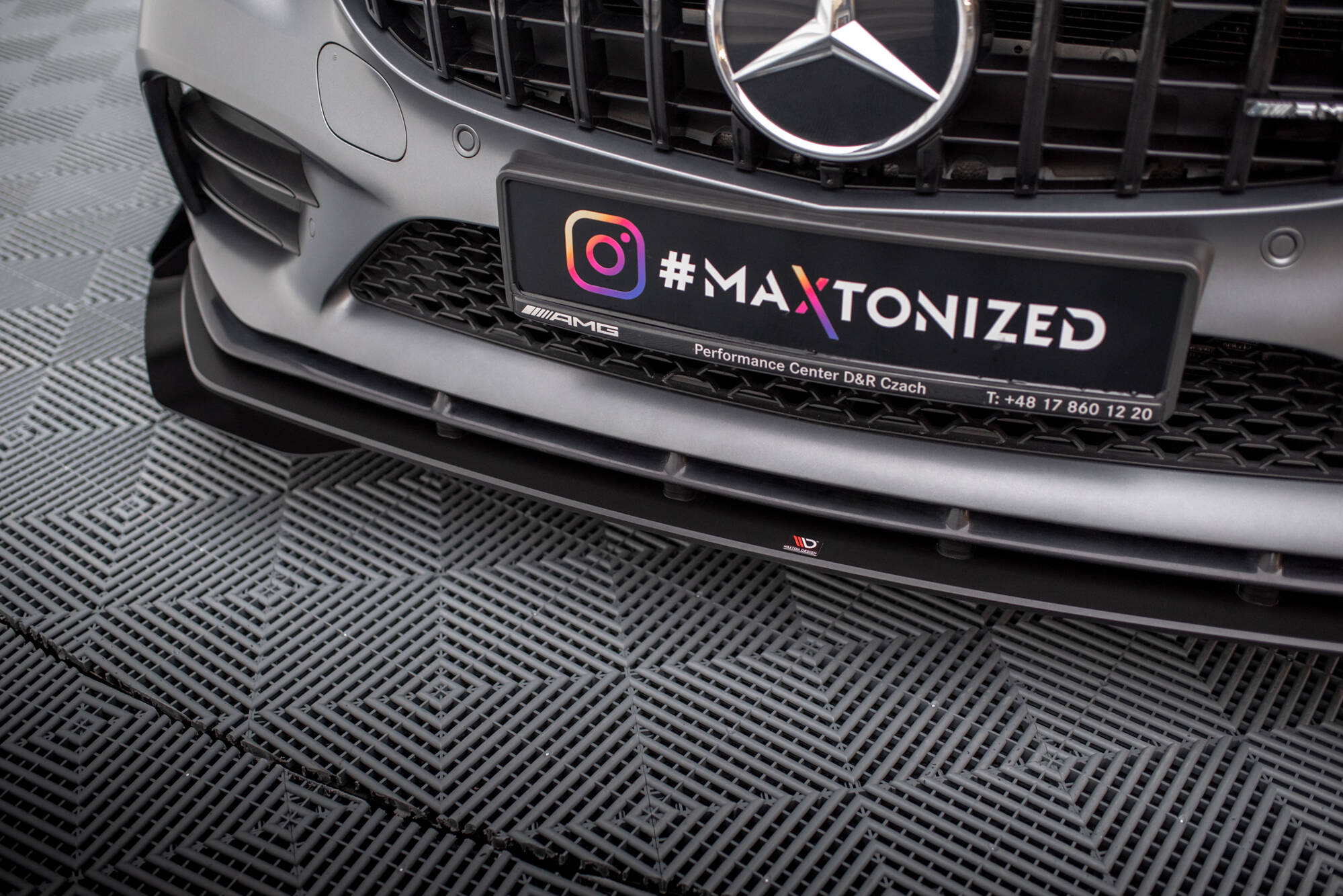 Maxton Design Street Pro Street+ Spoilerlippe Front Ansatz + Flaps passend für Mercedes-AMG C43 Coupe / Cabrio C205 Facelift / A205 Facelift schwarz Hochglanz