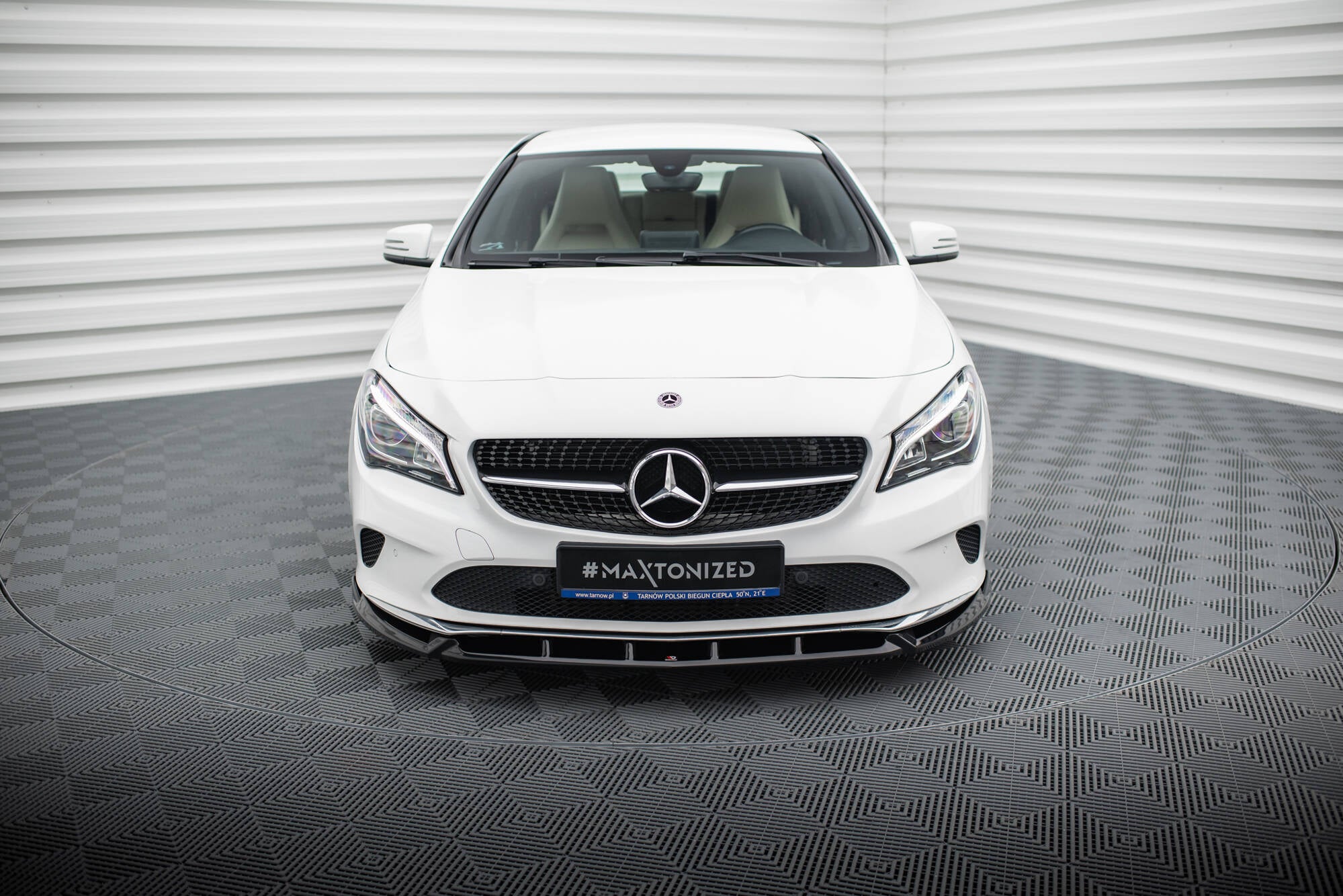 Maxton Design Street+ Spoilerlippe Front Ansatz passend für Mercedes-Benz CLA C117 Facelift schwarz Hochglanz