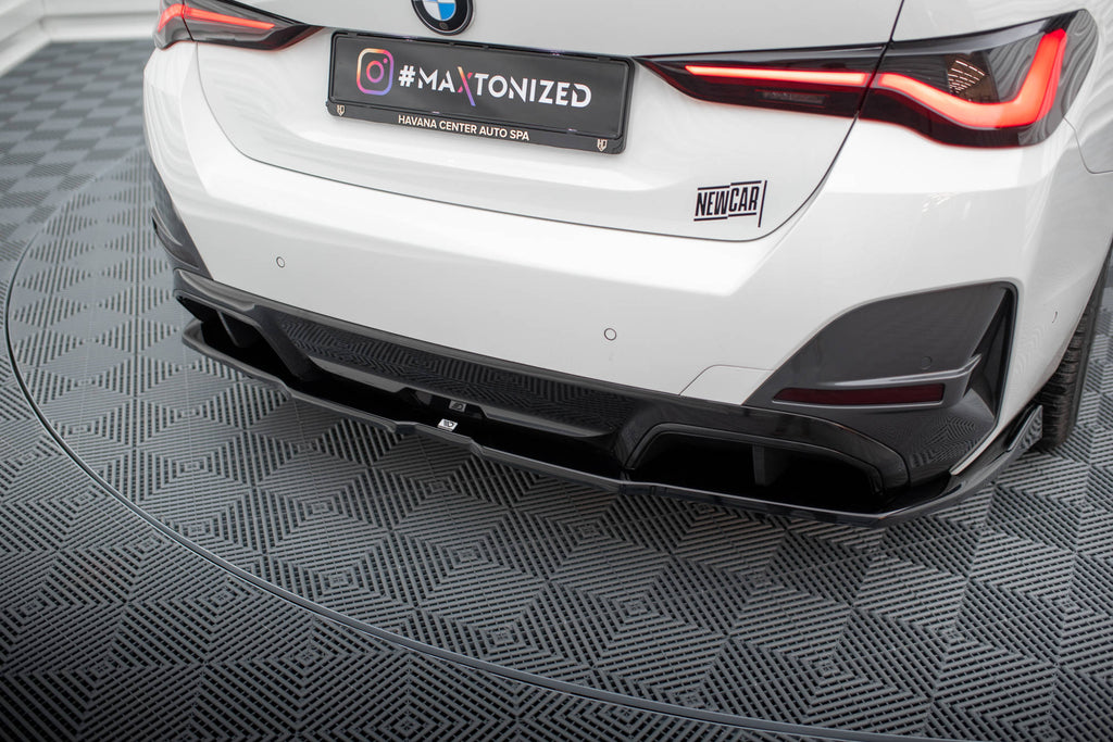 Maxton Design Street+ Mittlerer Diffusor RACE V.2 passend für BMW i4 M-Paket G26 schwarz Hochglanz