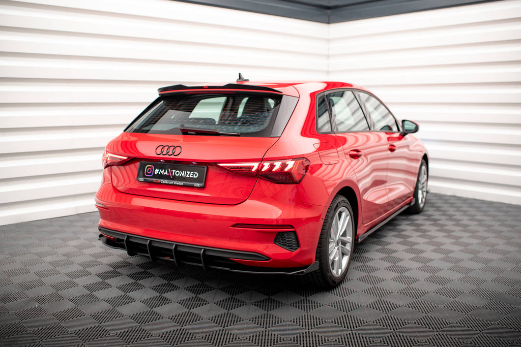 Maxton Design Hintere Seiten Flaps passend für Audi A3 Sportback 8Y schwarz Hochglanz