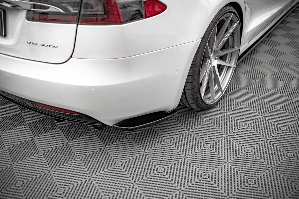 Maxton Design Heck Ansatz Flaps Diffusor passend für Tesla Model S Facelift schwarz Hochglanz