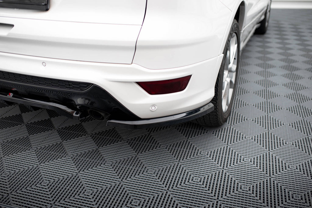 Maxton Design Heck Ansatz Flaps Diffusor passend für Ford Kuga ST-Line Mk2 Facelift schwarz Hochglanz