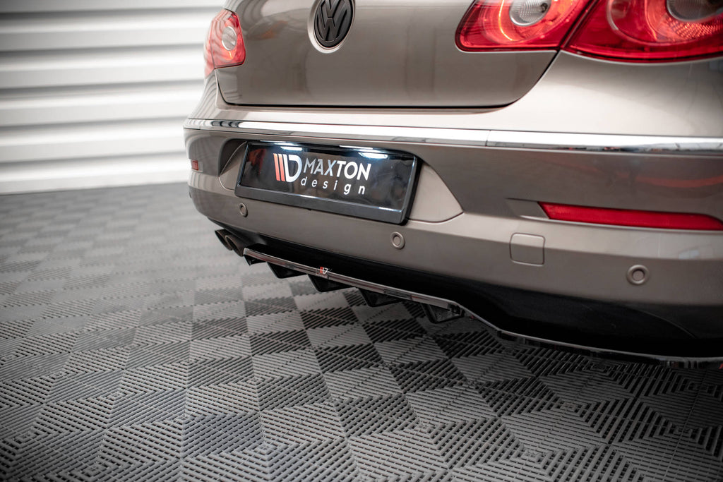 Maxton Design Street+ Mittlerer Diffusor RACE passend für VW Passat CC schwarz Hochglanz
