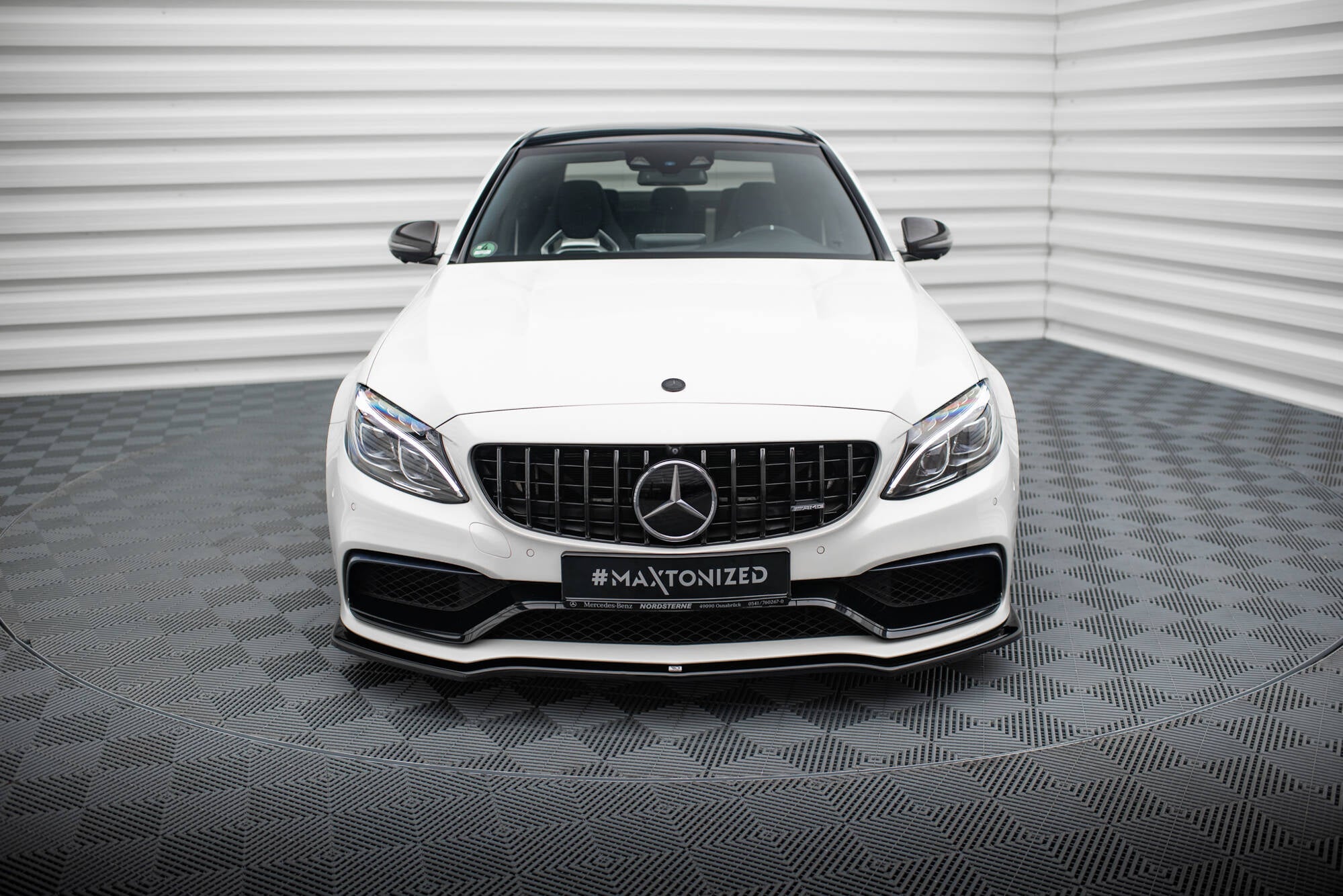 Maxton Design Street+ Spoilerlippe Front Ansatz V.1 passend für Mercedes-AMG C63 Limousine / Kombi W205 / S205 schwarz Hochglanz