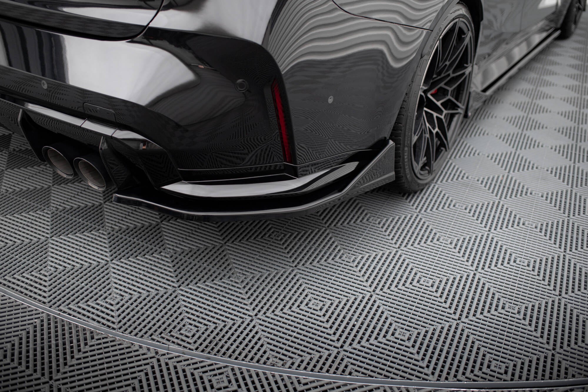 Maxton Design Heck Ansatz Flaps Diffusor V.3 passend für CSL Look BMW M3 Limousine / Touring G80 / G81 schwarz Hochglanz