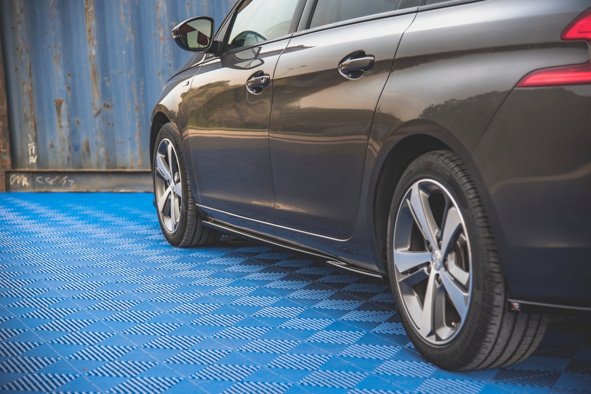 Maxton Design Street+ Seitenschweller Leisten passend für Peugeot 308 SW Mk2 schwarz Hochglanz
