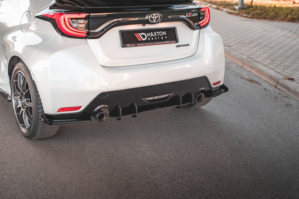 Maxton Design Robuste Racing Heckschürze passend für Toyota GR Yaris Mk4