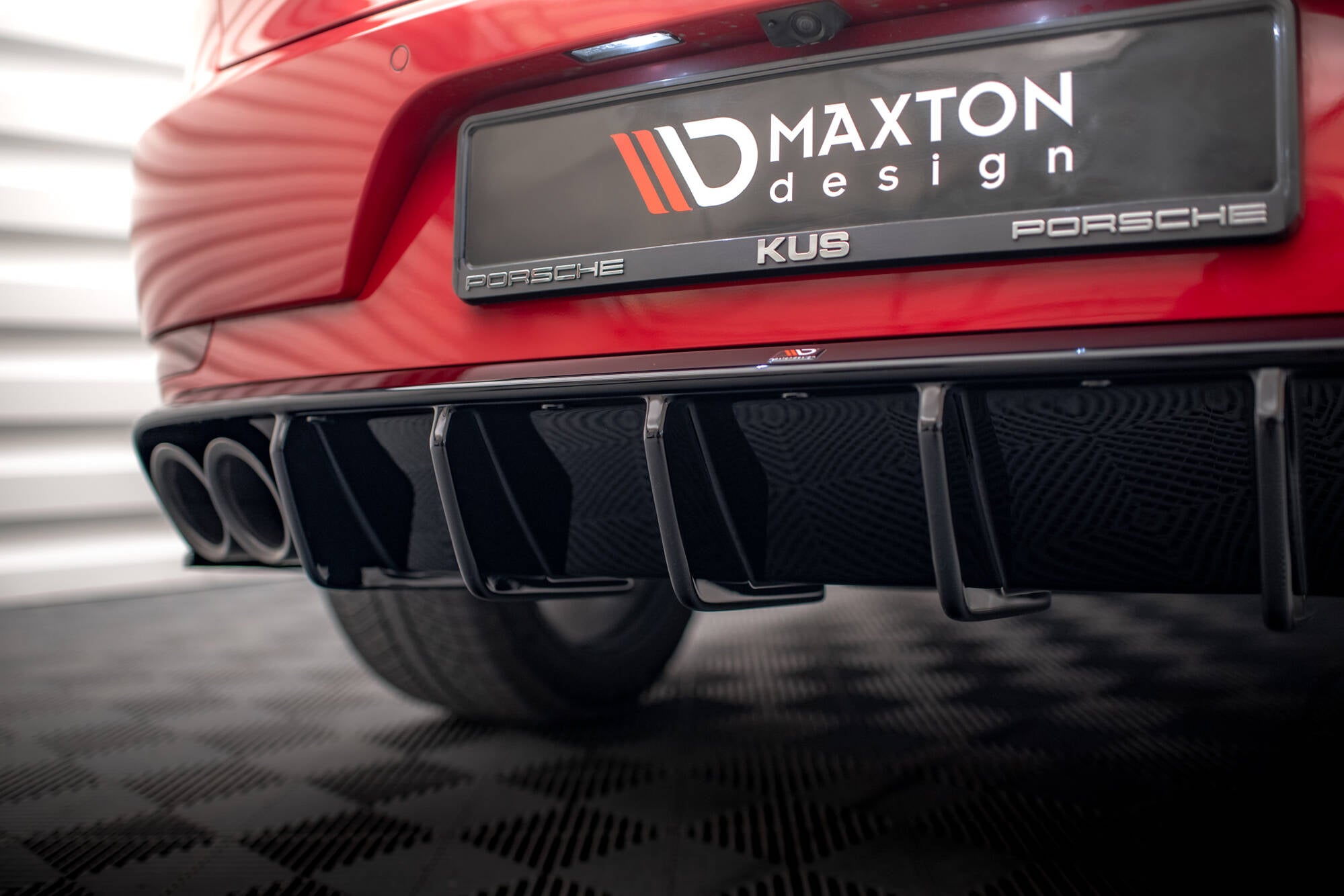 Maxton Design Diffusor Heck Ansatz passend für Porsche Macan Mk1 schwarz Hochglanz