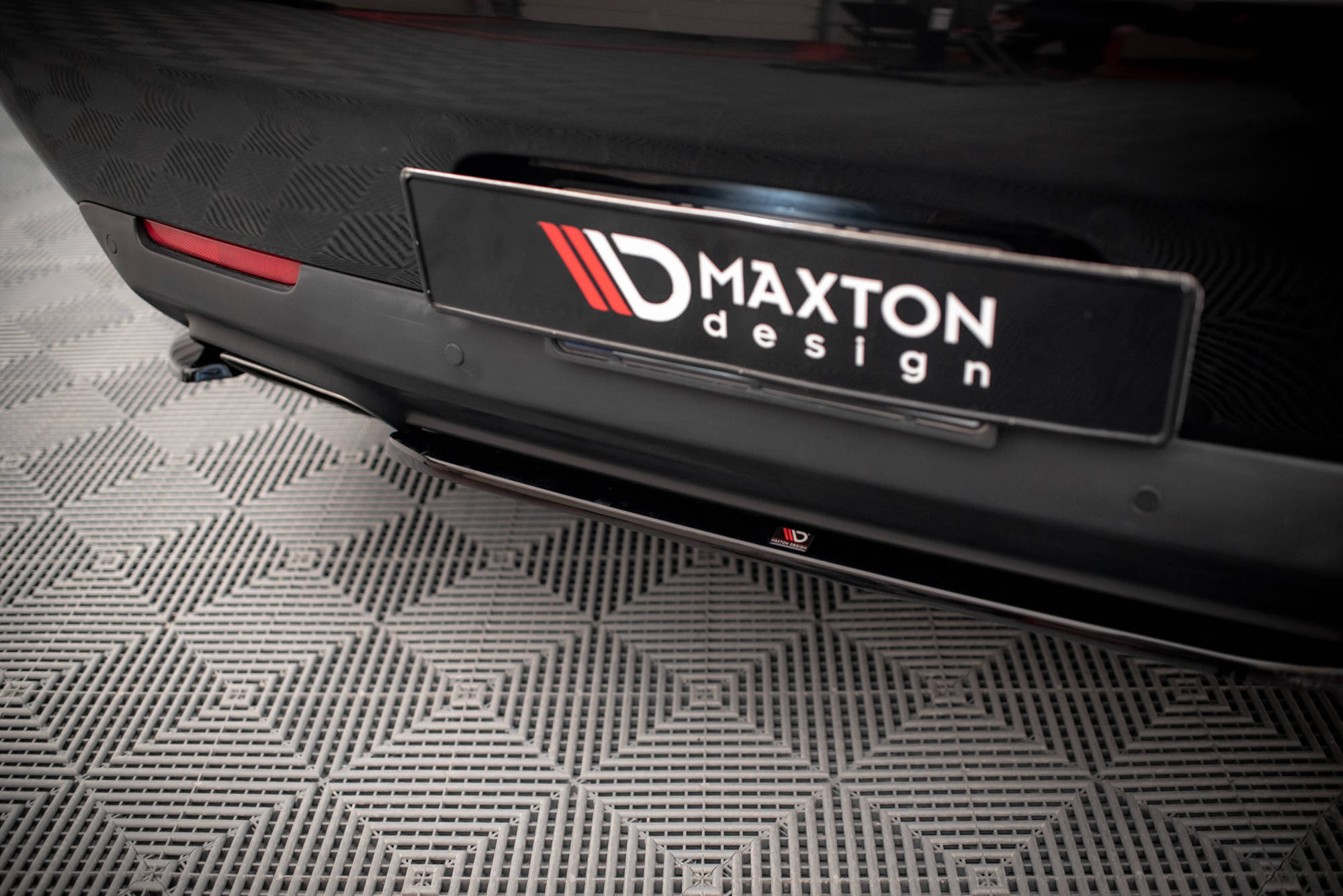 Maxton Design Heckansatz Dodge Challenger GT Mk3 Facelift schwarz Hochglanz für Dodge Challenger MK3 Facelift