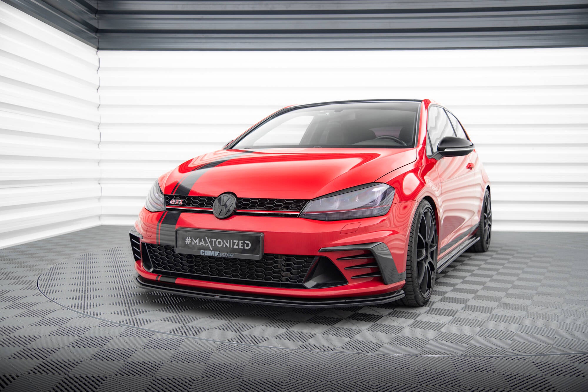 Maxton Design Street+ Spoilerlippe Front Ansatz passend für VW Golf GTI Clubsport Mk7 schwarz Hochglanz