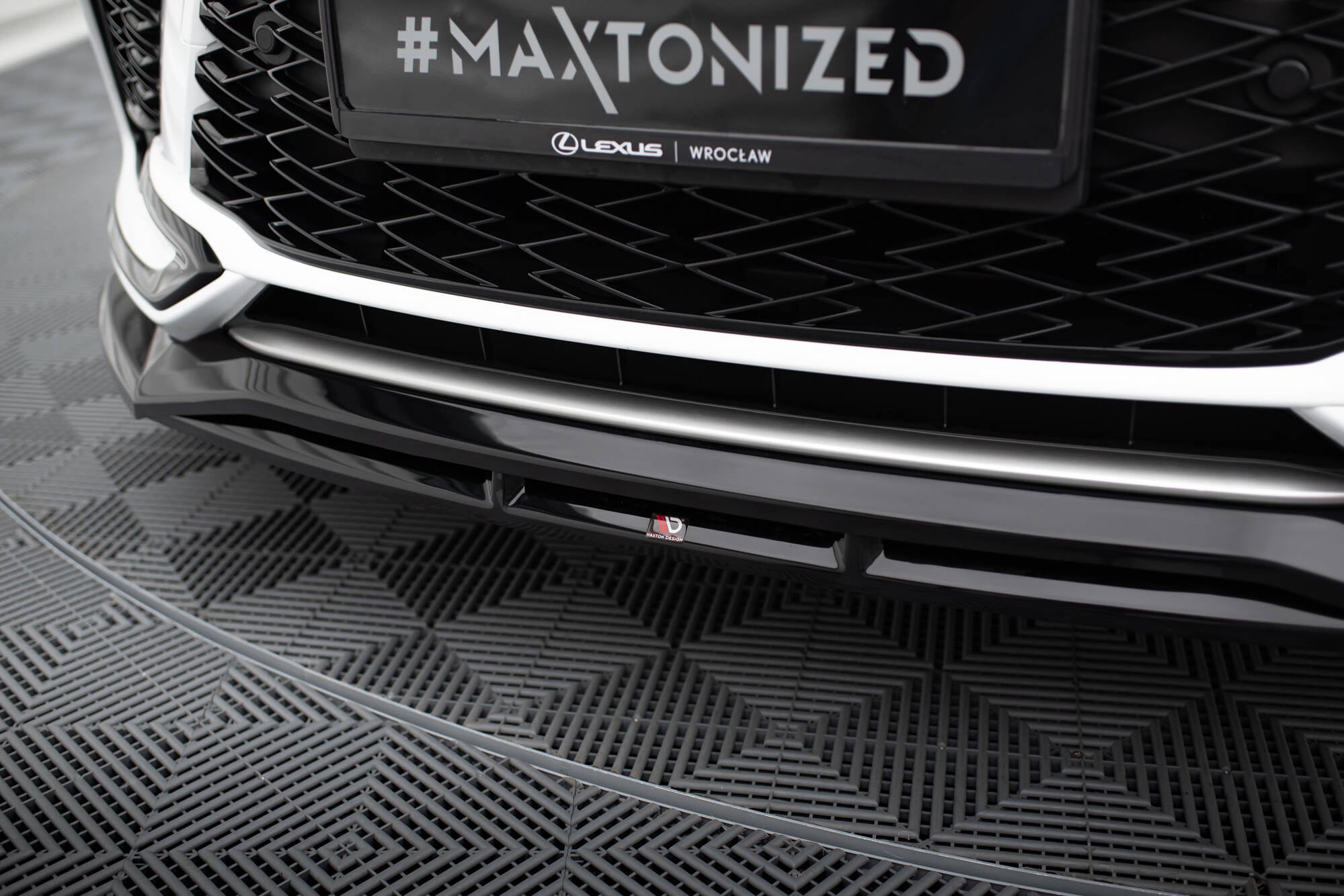 Maxton Design Street+ Spoilerlippe Front Ansatz passend für Lexus RX F-Sport Mk5 schwarz Hochglanz
