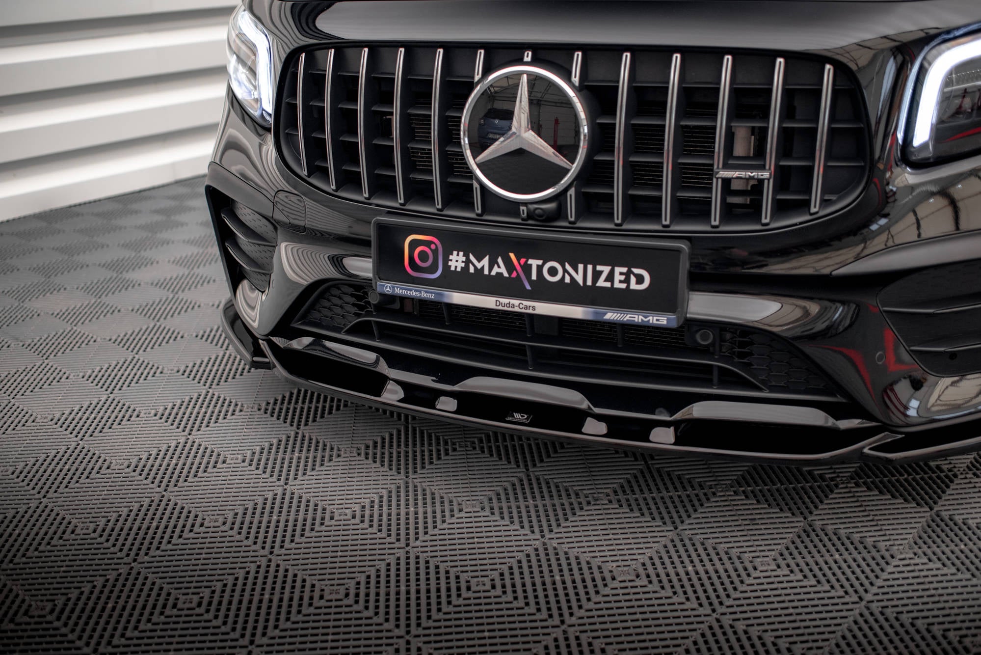 Maxton Design Street+ Spoilerlippe Front Ansatz V.2 passend für Mercedes-AMG GLB 35 / AMG-Line X247 schwarz Hochglanz