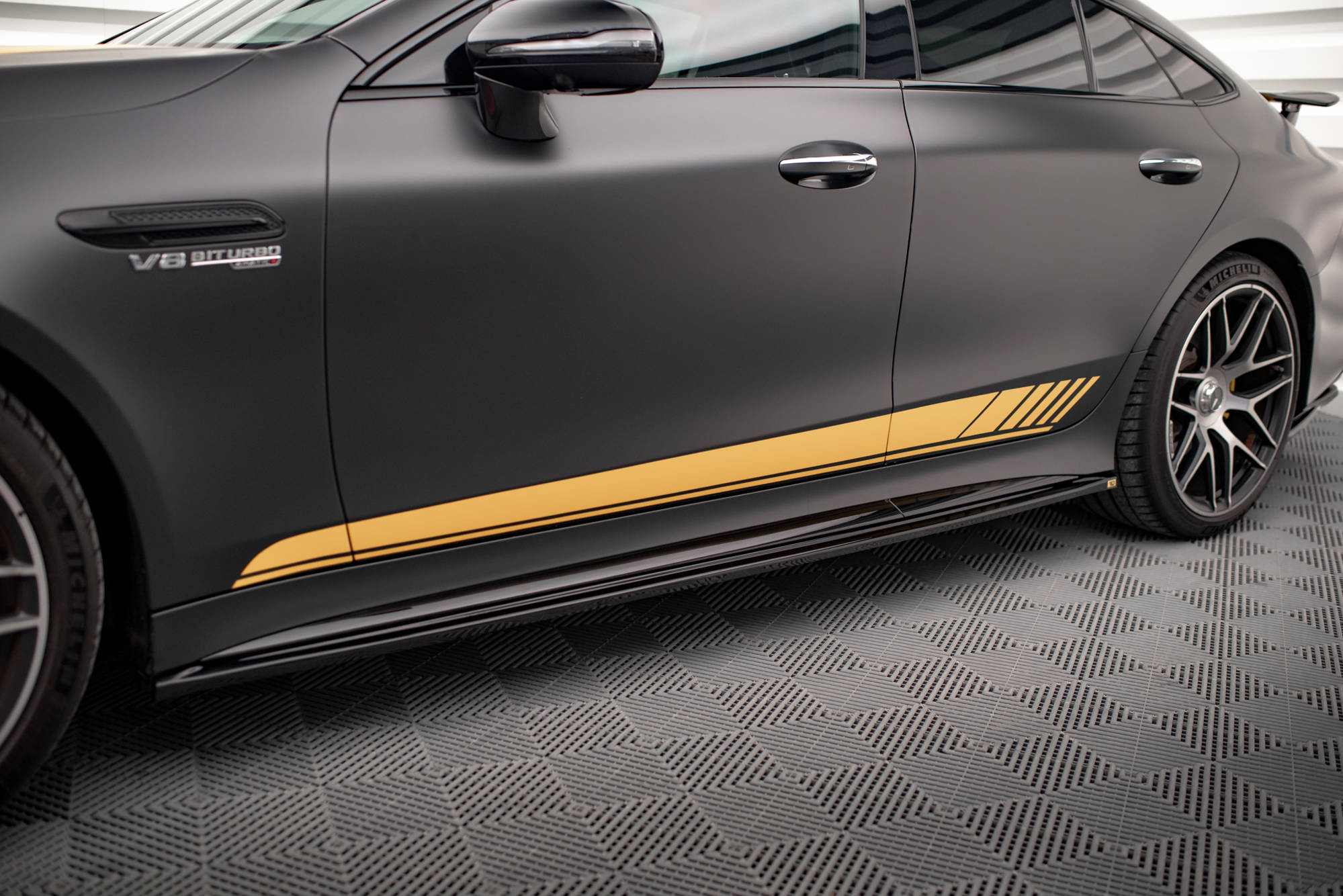 Maxton Design Street+ Seitenschweller Leisten passend für Mercedes-AMG GT 63S 4-Door Coupe X290 schwarz Hochglanz