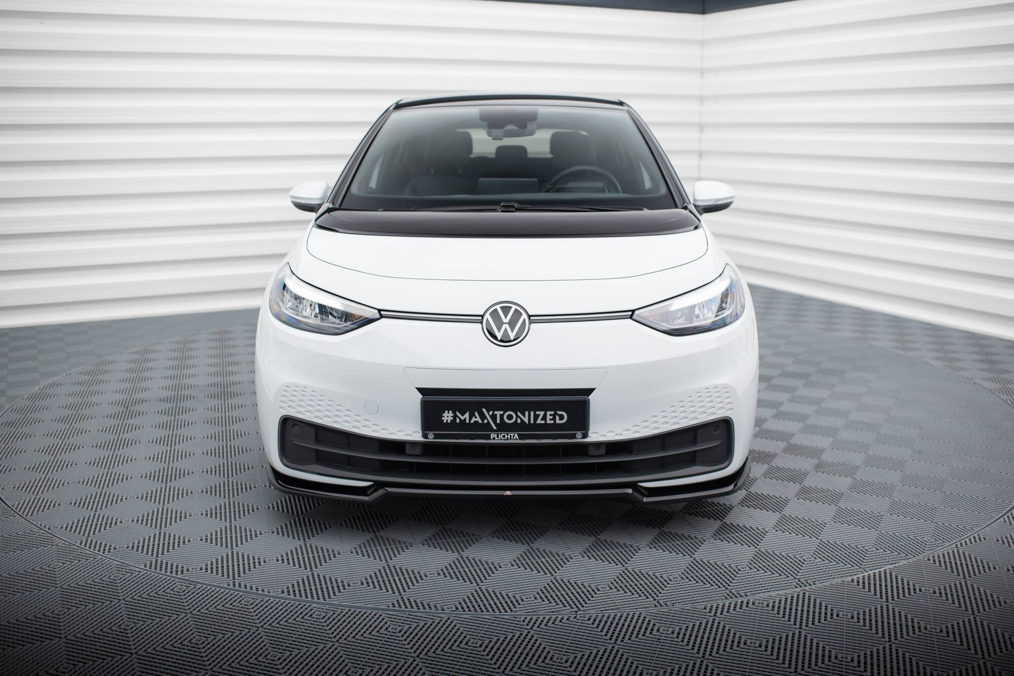 Maxton Design Street+ Spoilerlippe Front Ansatz V.1 passend für VW ID.3 Mk1 schwarz Hochglanz