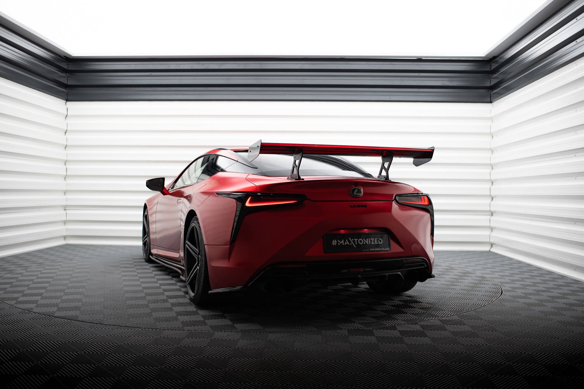 Maxton Design Carbon Spoiler + LED Lexus LC für Lexus LC Mk1