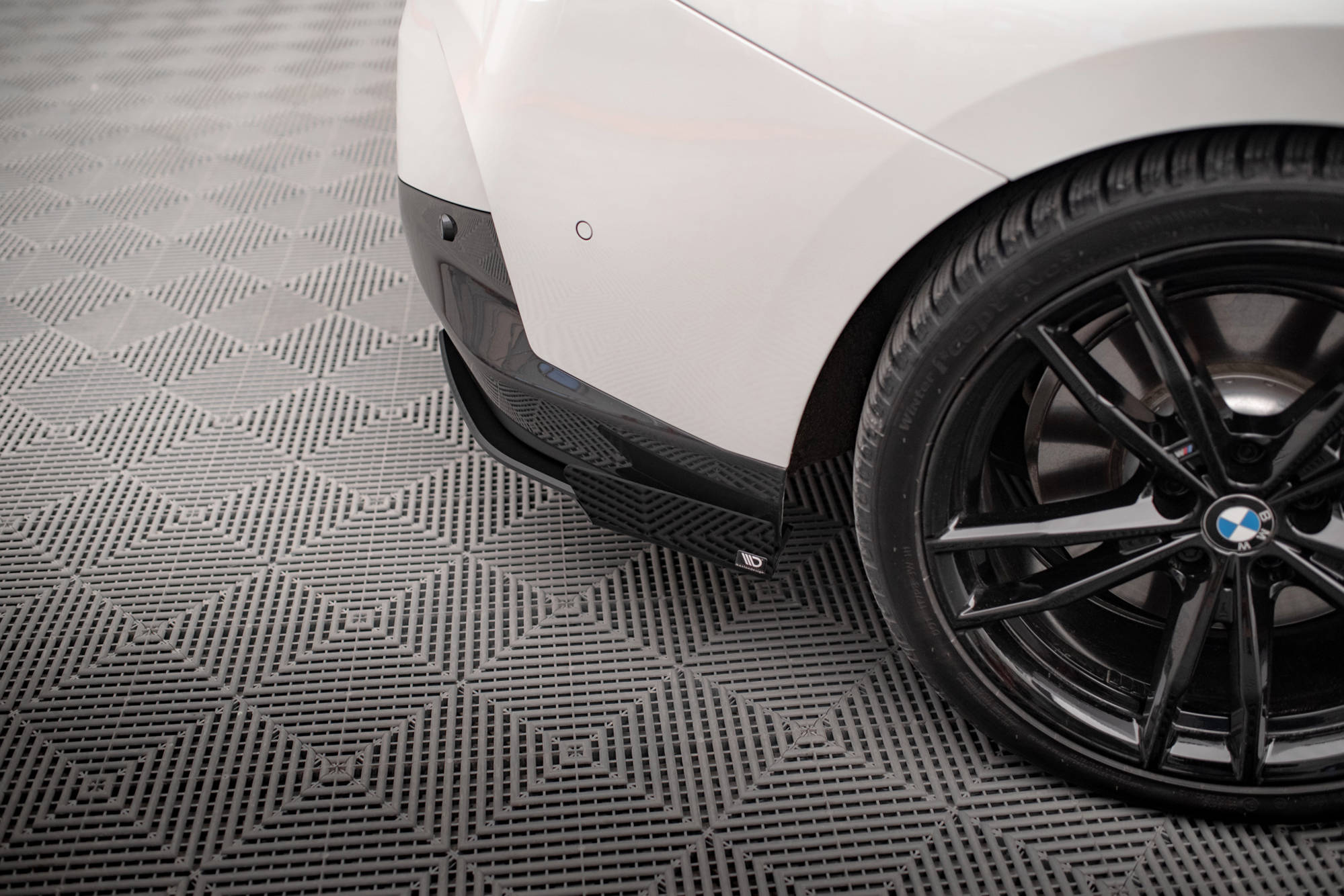Maxton Design Hintere Seiten Flaps passend für BMW 2 Coupe M-Paket G42 schwarz Hochglanz