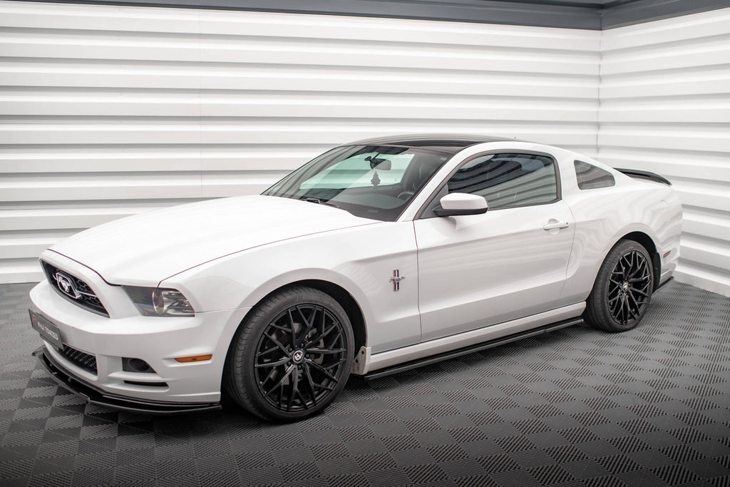 Maxton Design Street+ Seitenschweller Leisten passend für Ford Mustang Mk5 Facelift schwarz Hochglanz