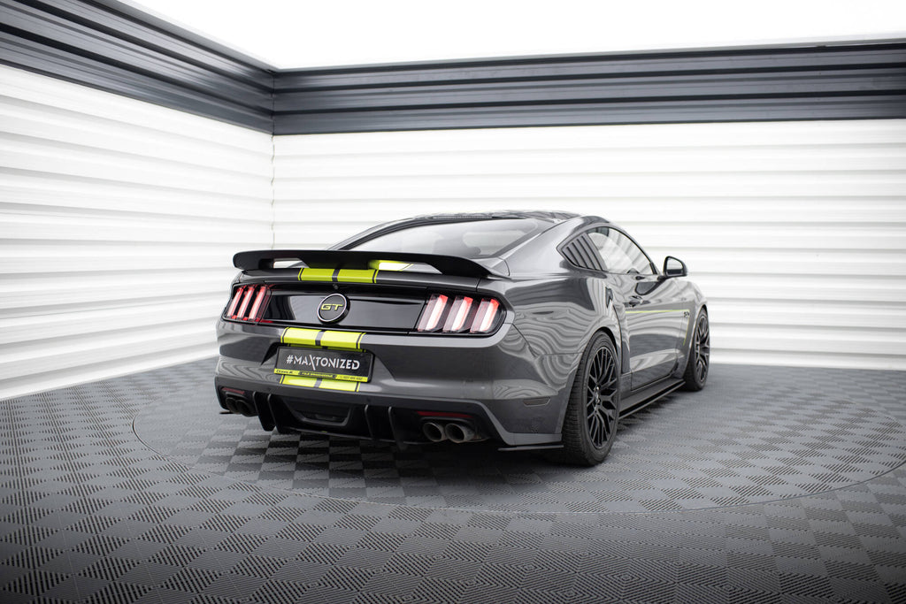 Maxton Design Street Pro Heck Ansatz Flaps Diffusor passend für Ford Mustang GT Mk6