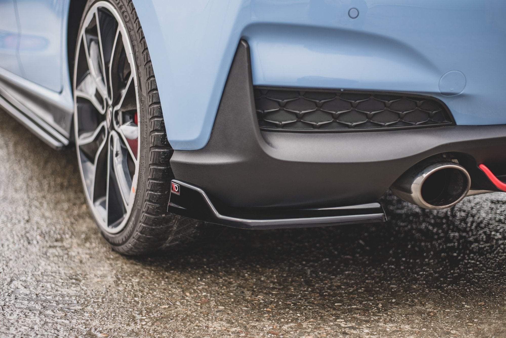 Maxton Design Heck Ansatz Flaps Diffusor V.3 passend für Hyundai I30 N Mk3 Hatchback schwarz Hochglanz