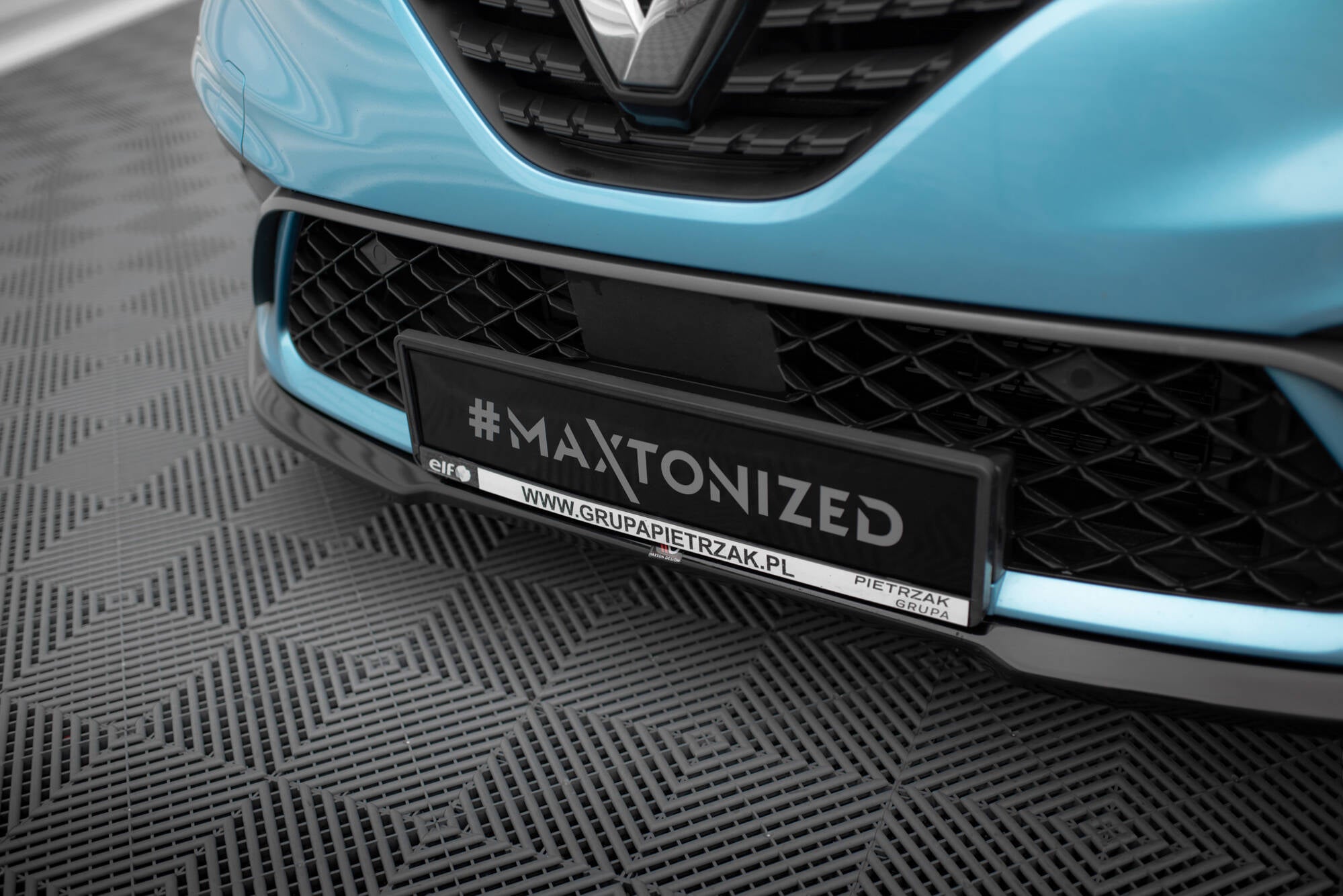 Maxton Design Street+ Spoilerlippe Front Ansatz V.1 passend für Renault Clio R.S. Line Mk5 schwarz Hochglanz