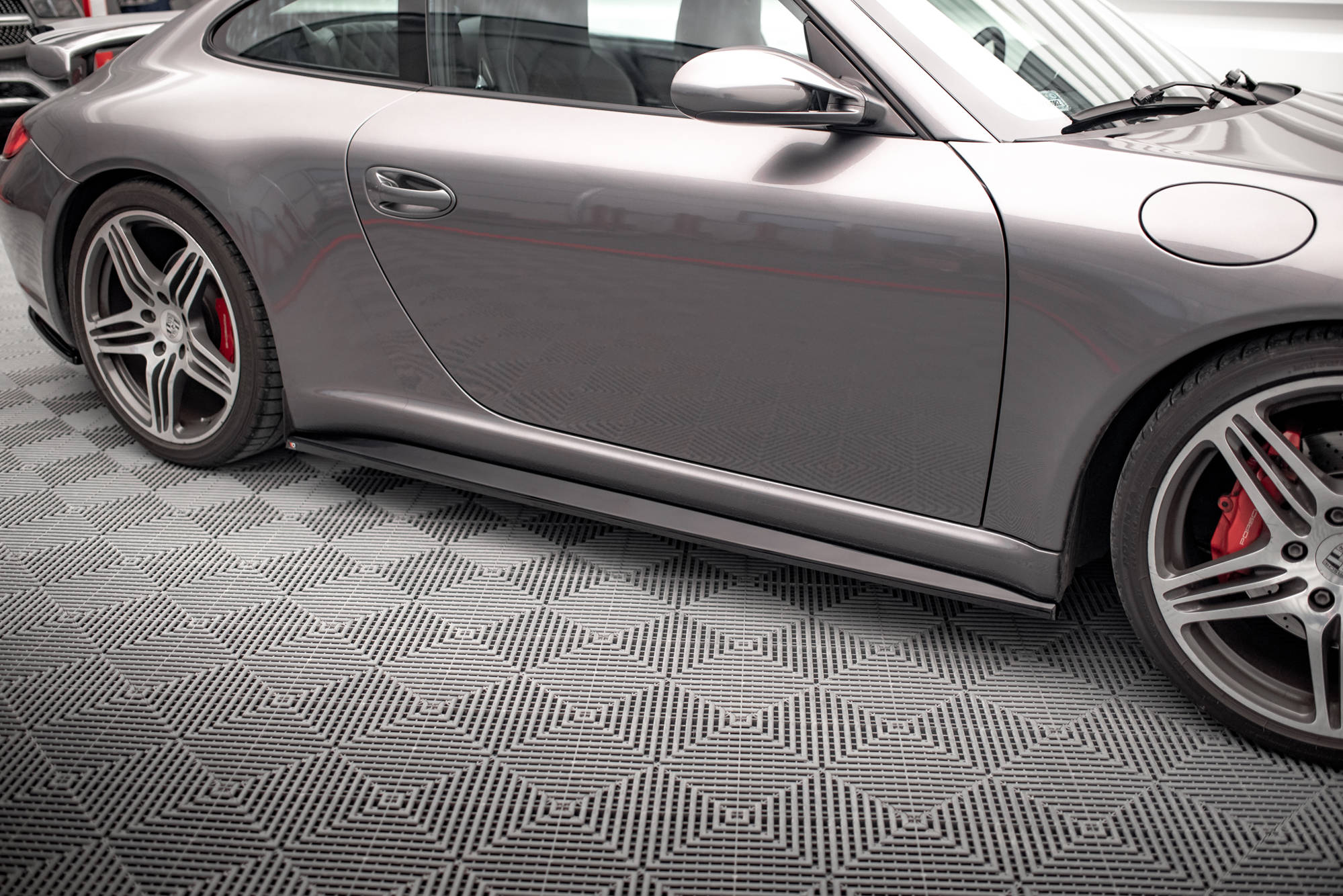 Maxton Design Street+ Seitenschweller Leisten passend für Porsche 911 Carrera / Carrera GTS 997 Facelift schwarz Hochglanz