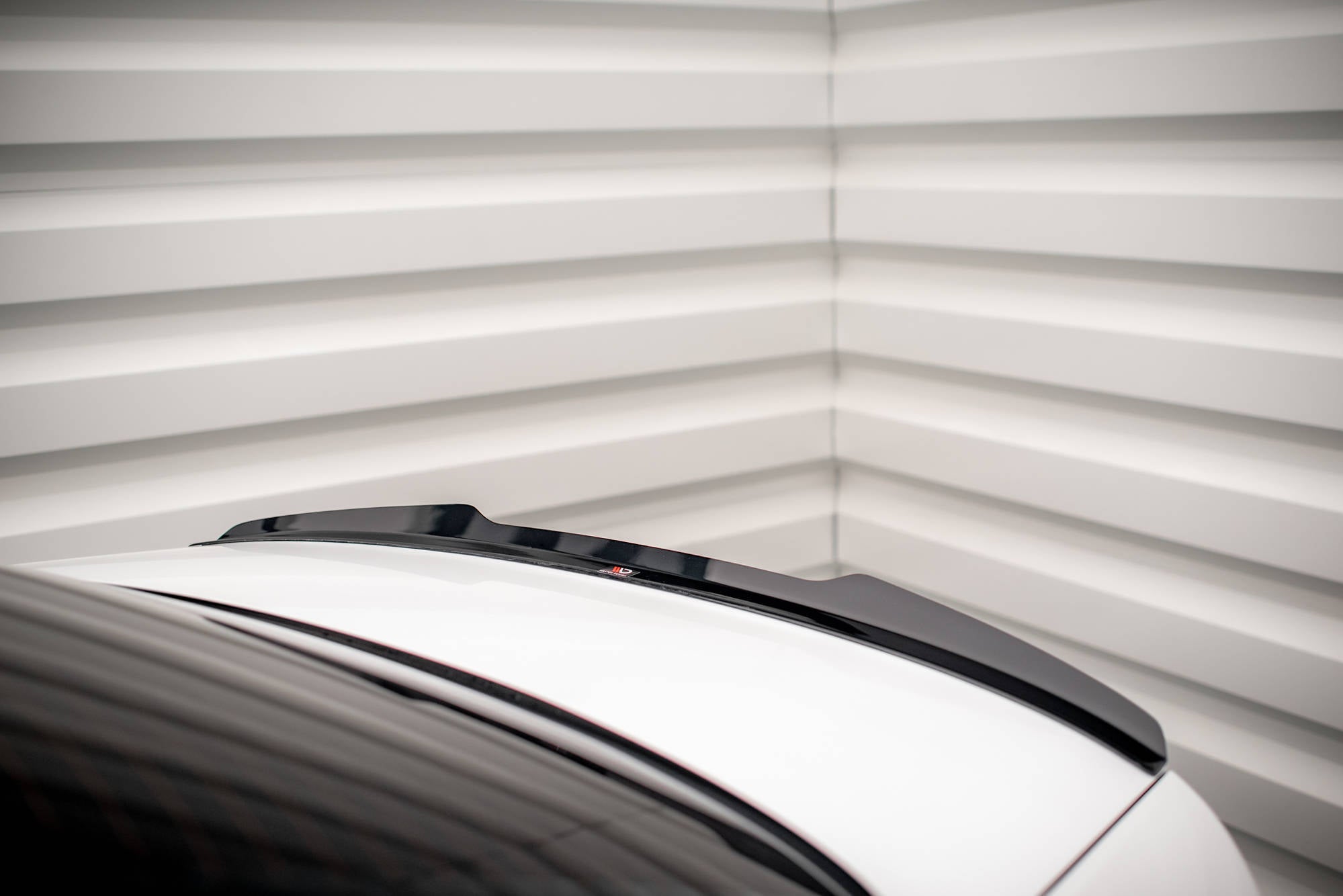 Maxton Design Spoiler CAP V.1 passend für Audi S4 / A4 Standard / S-Line / Competition Limousine B9 / B9 Facelift schwarz Hochglanz