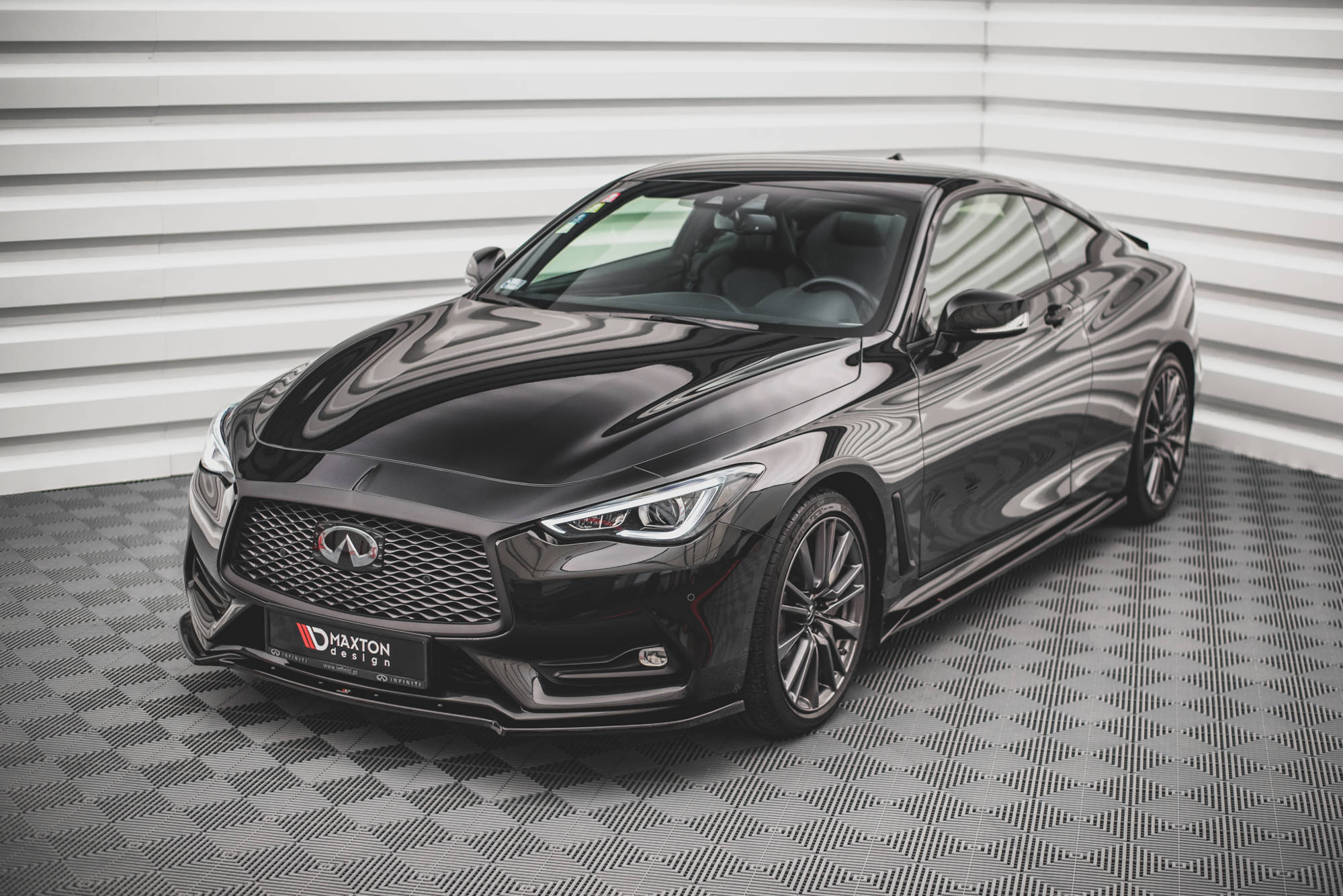 Maxton Design Street+ Spoilerlippe Front Ansatz passend für Infiniti Q60 S Mk2 schwarz Hochglanz