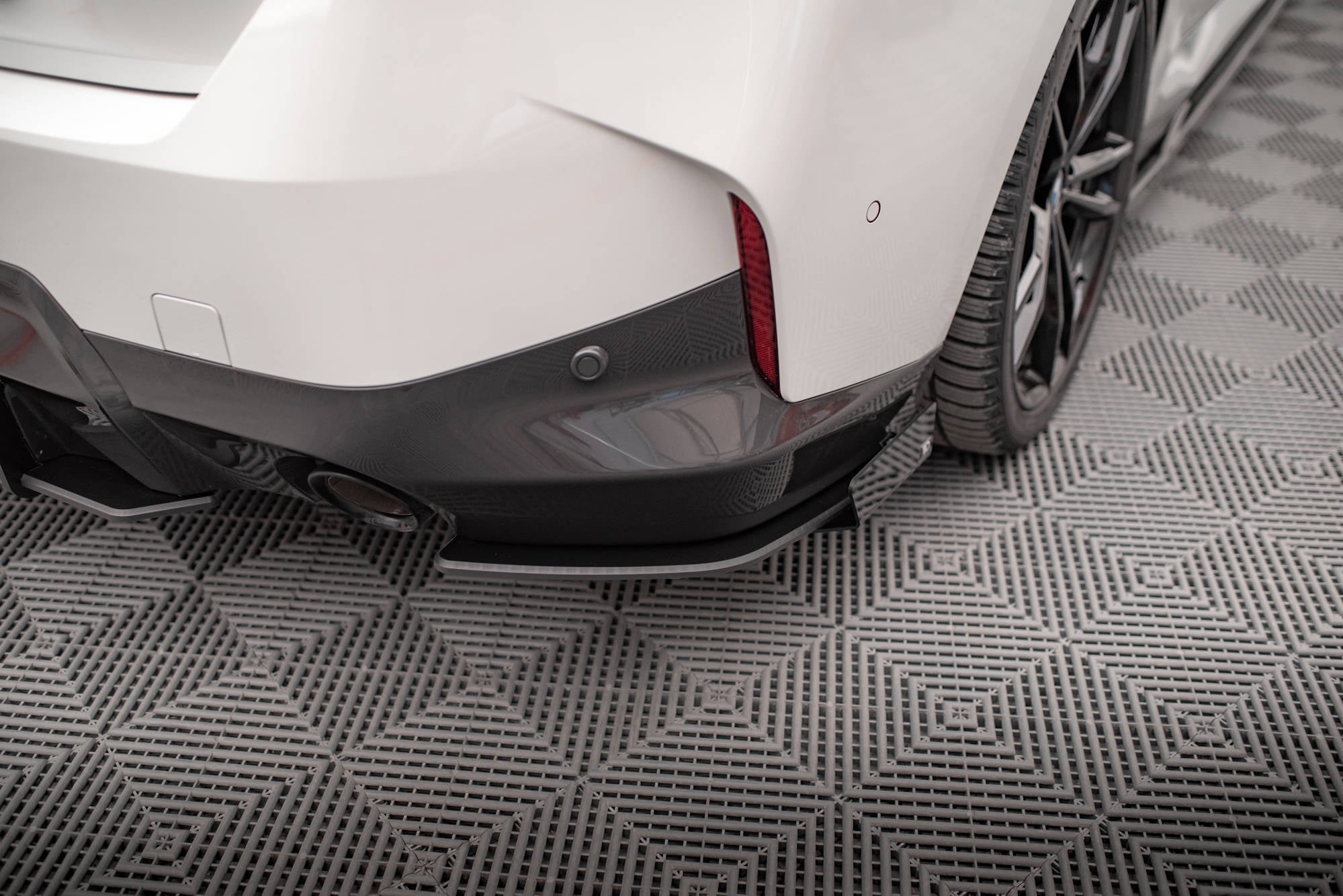 Maxton Design Street Pro Heck Ansatz Flaps Diffusor + Flaps passend für BMW 2 Coupe M-Paket G42 schwarz Hochglanz