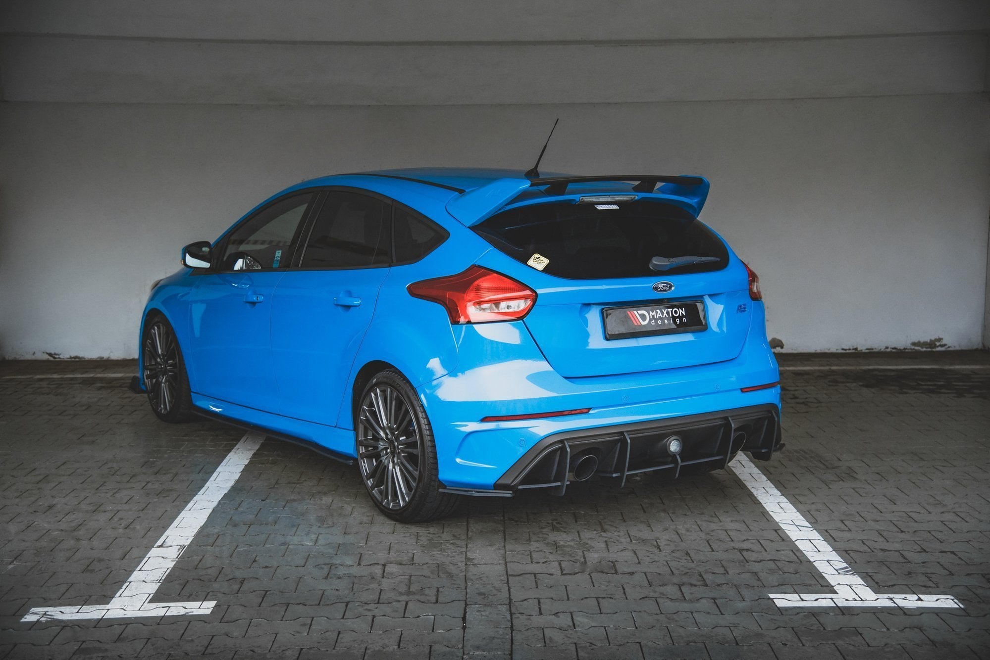 Maxton Design Street Pro Heckschürze V.1 passend für Ford Focus RS Mk3