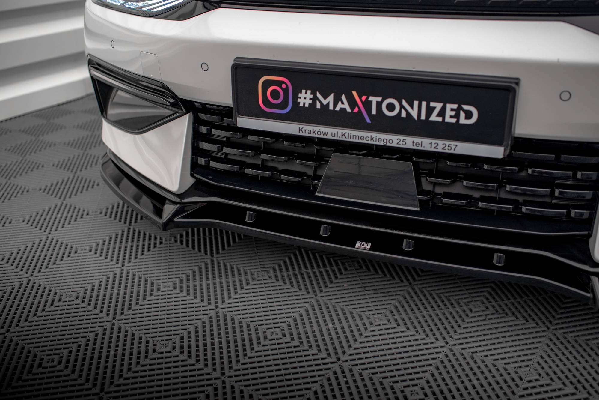 Maxton Design Street+ Spoilerlippe Front Ansatz V.2 passend für Kia EV6 GT-Line Mk1 schwarz Hochglanz