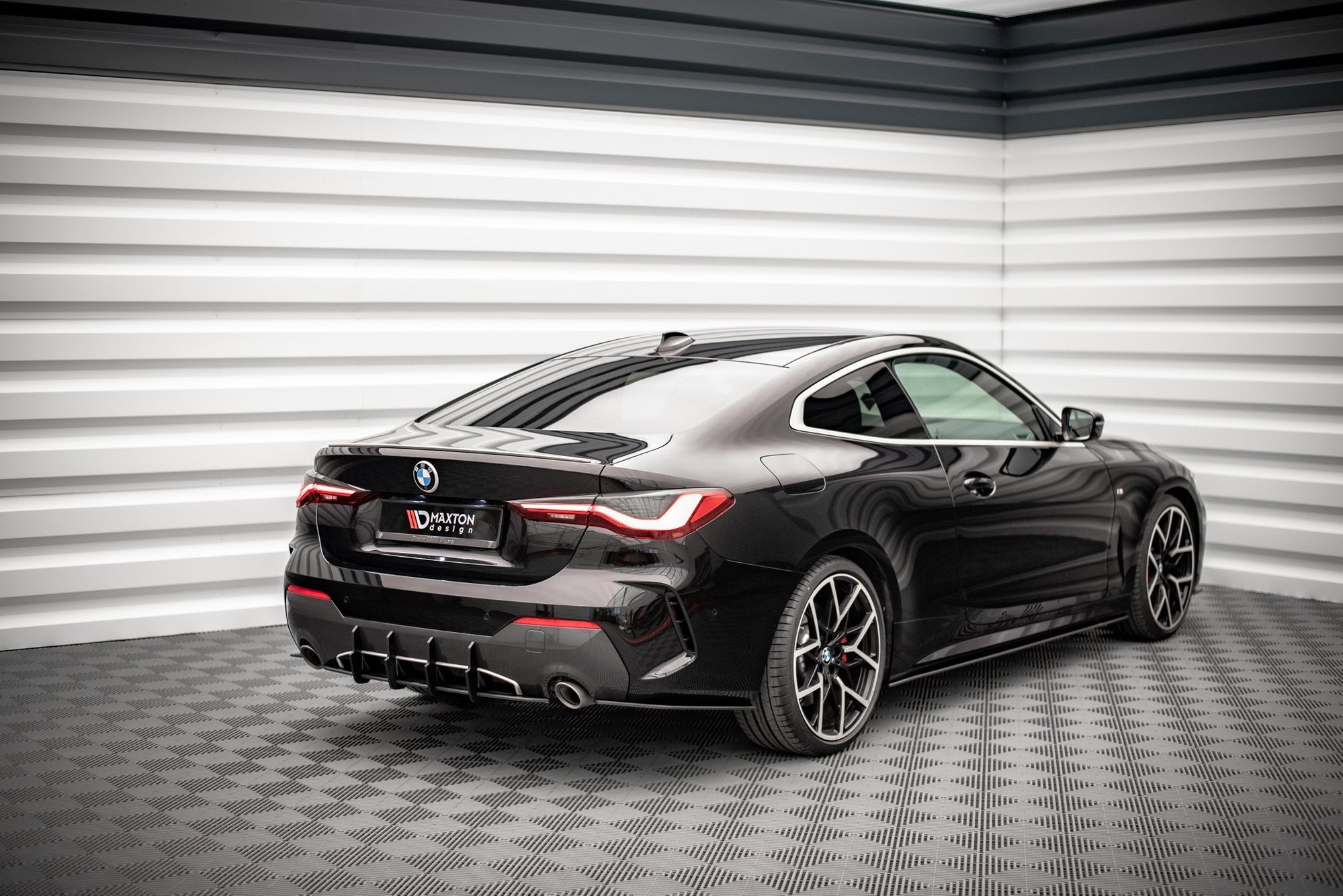 Maxton Design Street Pro Heckschürze passend für BMW 4er M-Paket G22 / G23 / G22 Facelift / G23 Facelift
