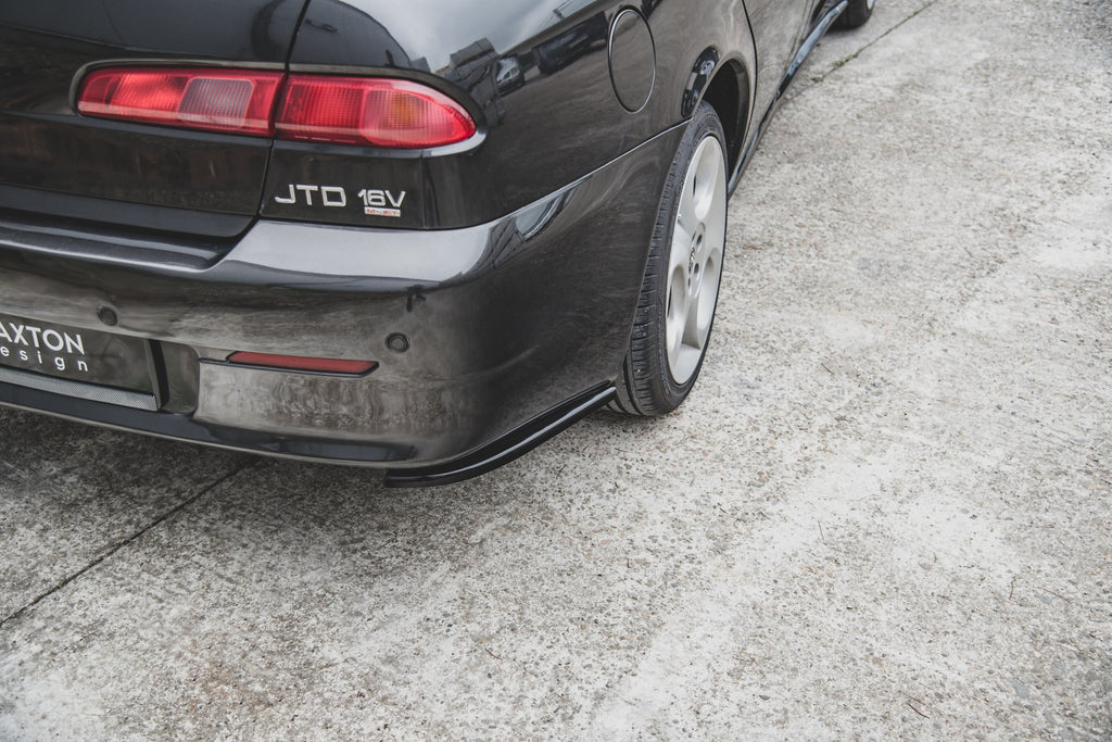 Maxton Design Heck Ansatz Flaps Diffusor passend für Alfa Romeo 156 SW Facelift schwarz Hochglanz