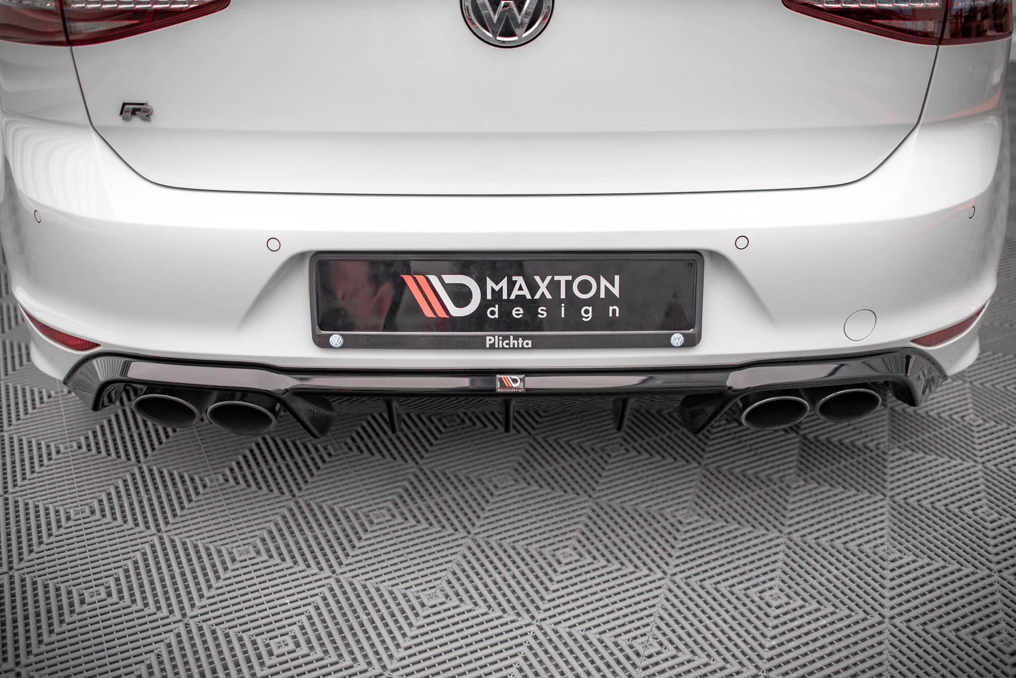 Maxton Design Diffusor Heck Ansatz passend für VW Golf R Mk7 schwarz Hochglanz