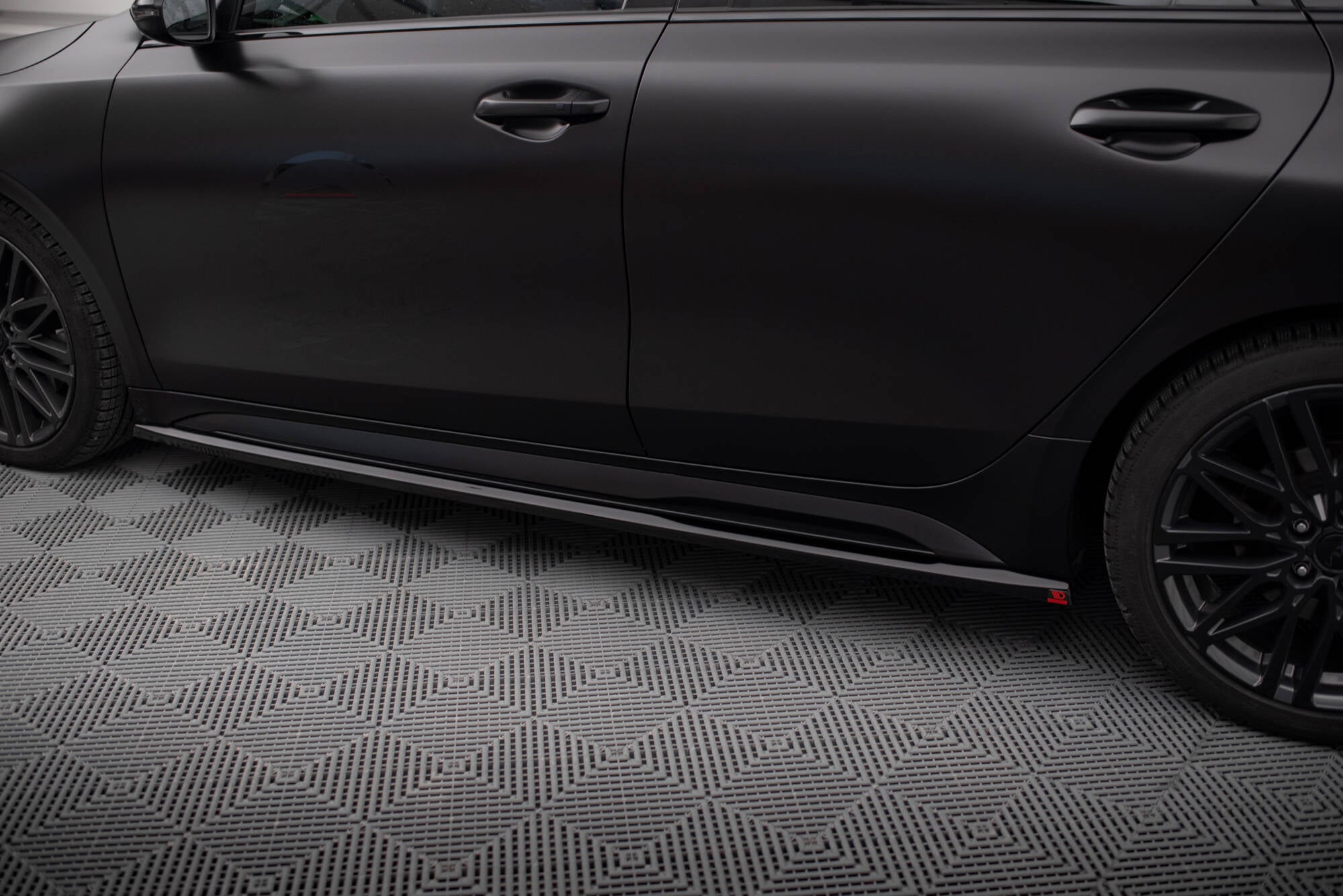 Maxton Design Street+ Seitenschweller Leisten passend für Kia Proceed GT / GT-Line Mk1 Facelift / Ceed GT Mk3 Facelift schwarz Hochglanz