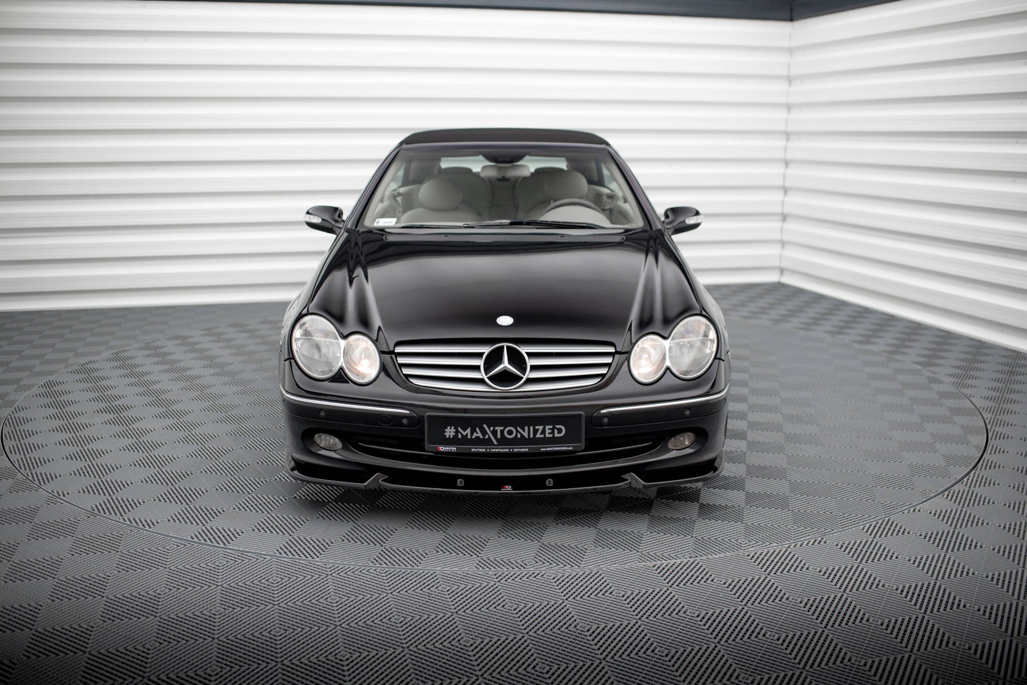 Maxton Design Street+ Spoilerlippe Front Ansatz V.2 passend für Mercedes-Benz CLK W209 schwarz Hochglanz