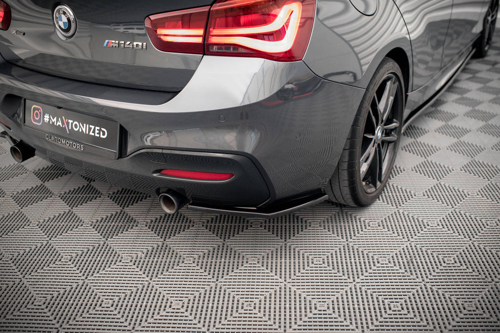 Maxton Design Heck Ansatz Flaps Diffusor passend für BMW 1er F20/F21 M-Power Facelift schwarz Hochglanz