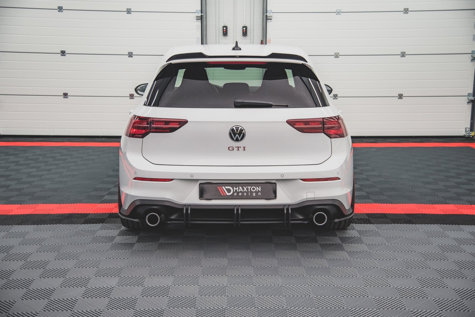 Maxton Design Street Pro Heck Ansatz Flaps Diffusor V.1 passend für VW Golf GTI / GTE / R-Line Mk8