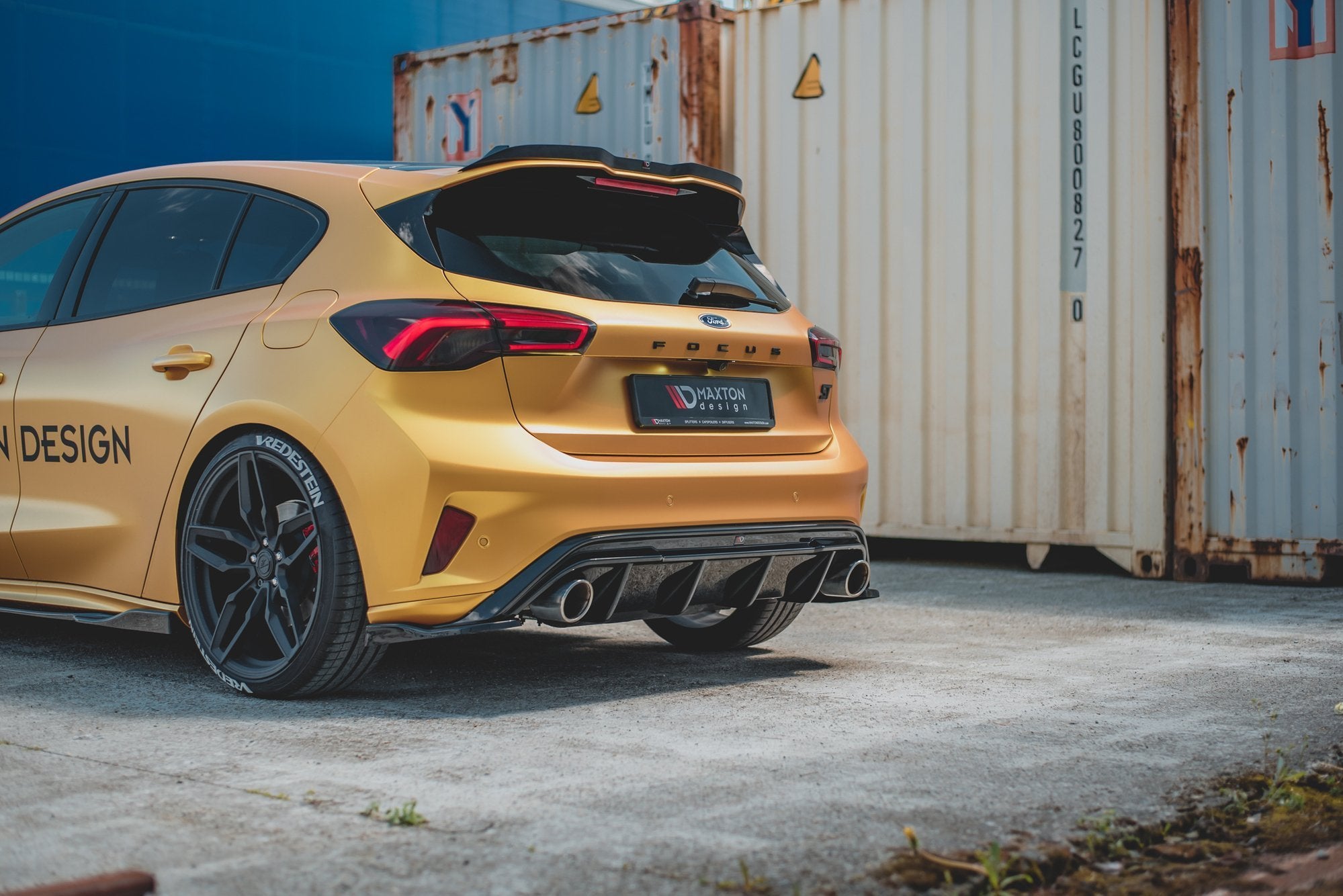 Maxton Design Diffusor Heck Ansatz V.3 passend für Ford Focus Hatchback ST Mk4 schwarz Hochglanz