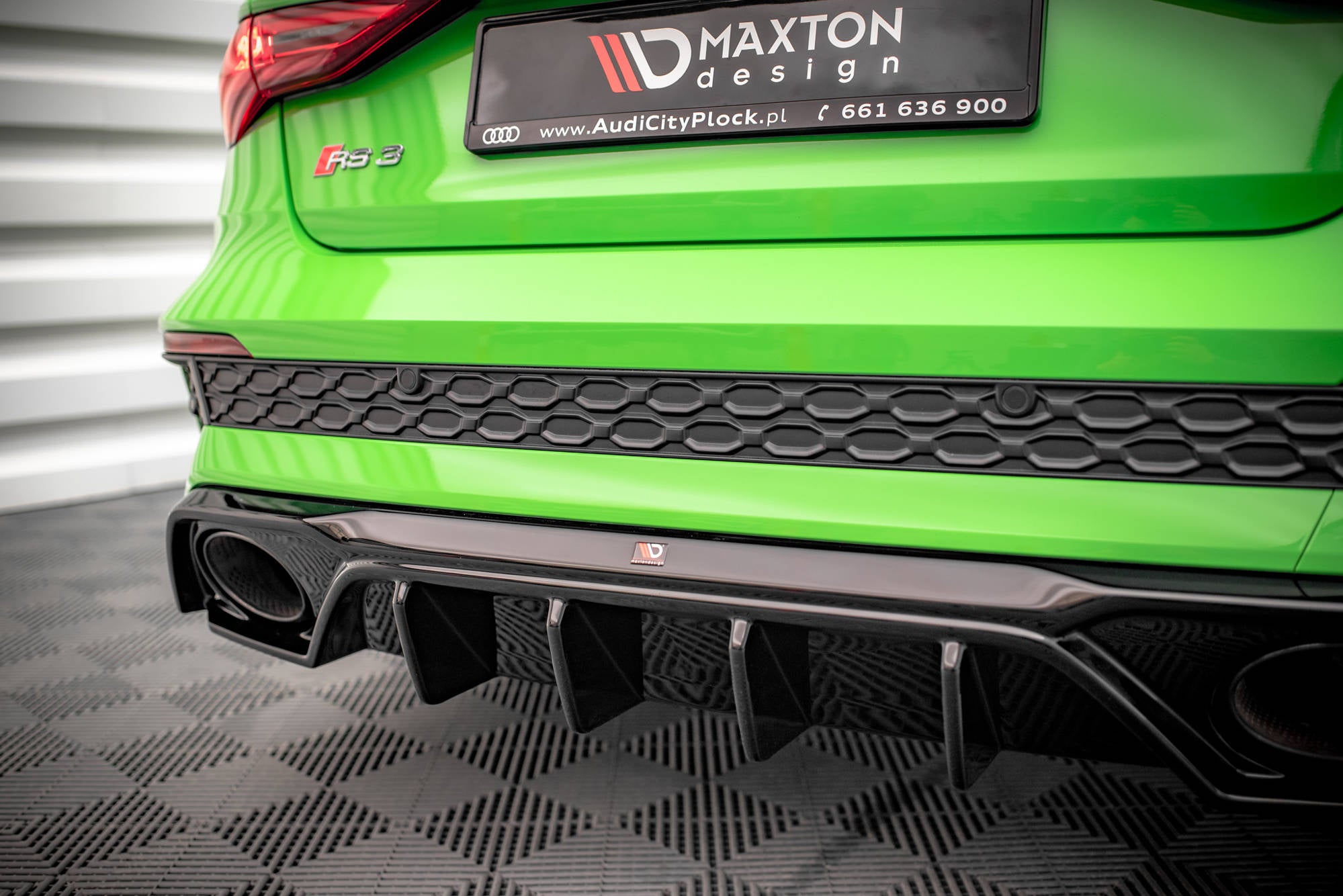 Maxton Design Diffusor Heck Ansatz passend für Audi RS3 8Y schwarz Hochglanz
