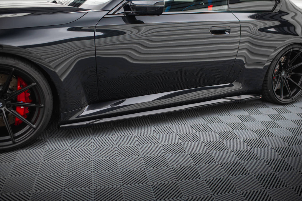 Maxton Design Street+ Seitenschweller Leisten V.2 passend für BMW M2 G87 schwarz Hochglanz