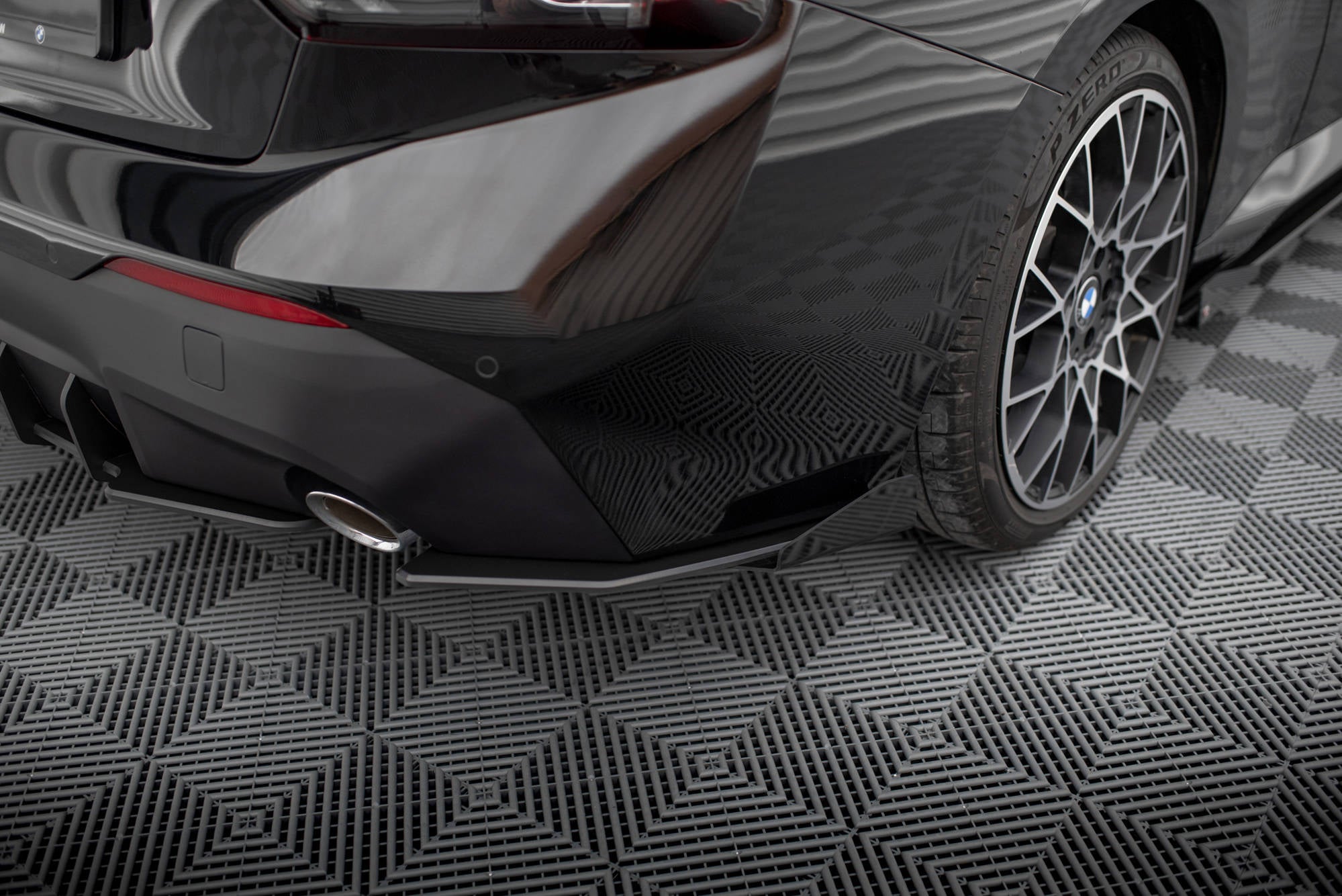 Maxton Design Street Pro Heck Ansatz Flaps Diffusor + Flaps passend für BMW 2 Coupe G42 schwarz Hochglanz