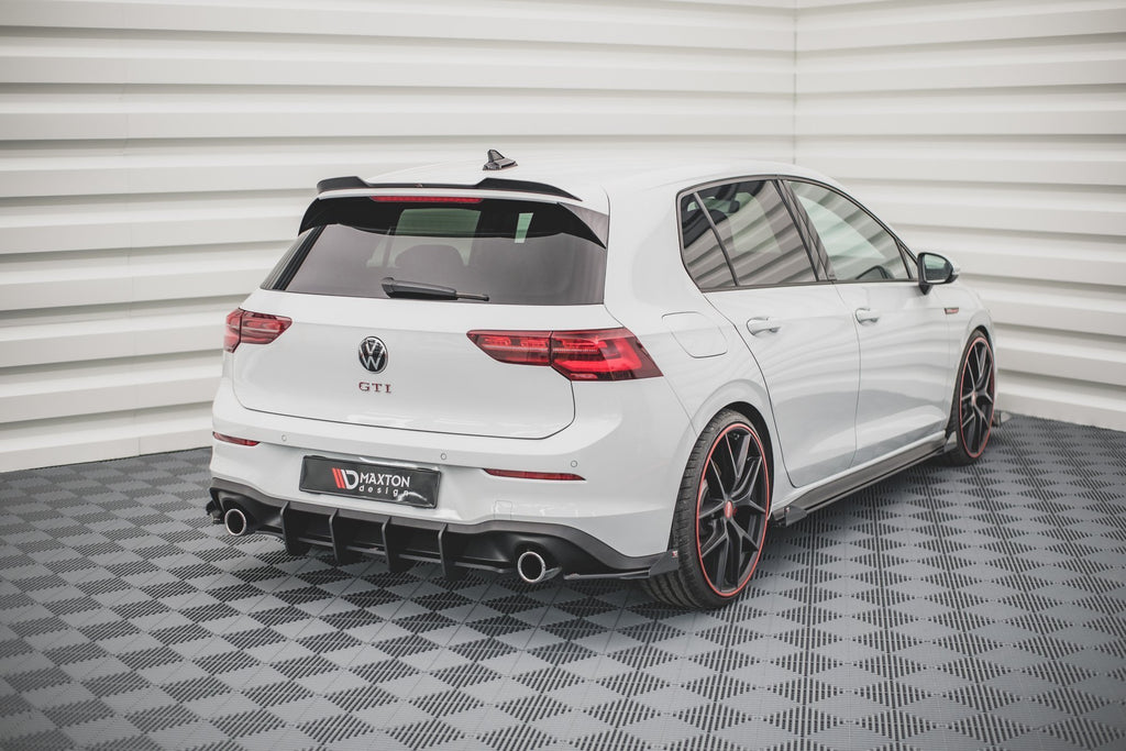 Maxton Design Street Pro Heck Ansatz Flaps Diffusor + Flaps passend für VW Golf GTI / GTE Mk8 schwarz Hochglanz