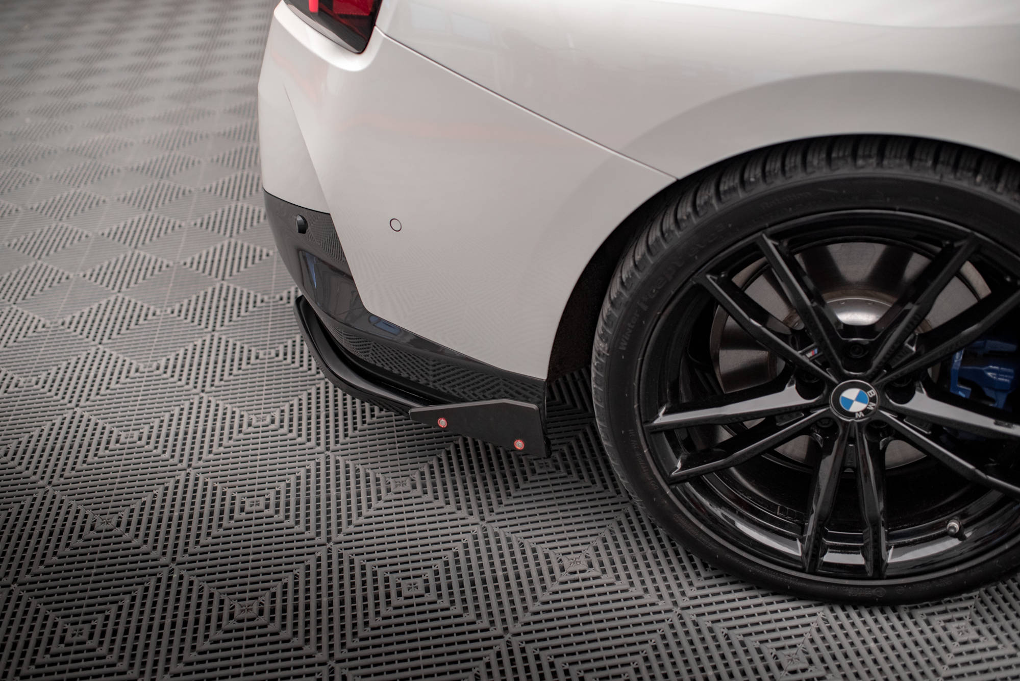 Maxton Design Heck Ansatz Flaps Diffusor V.2 + Flaps passend für BMW 2 Coupe M-Paket G42