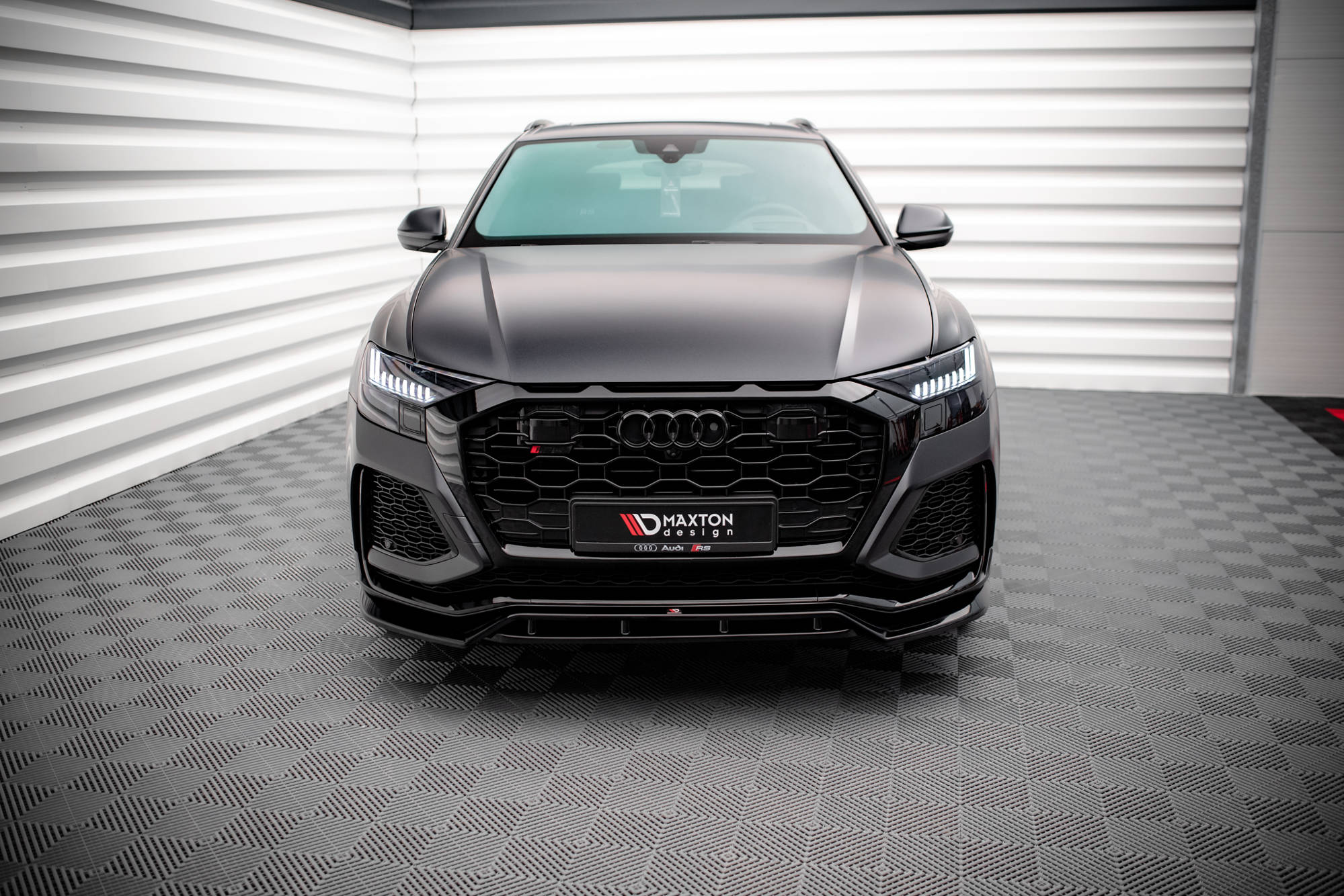 Maxton Design Street+ Spoilerlippe Front Ansatz V.3 passend für Audi RSQ8 Mk1 schwarz Hochglanz