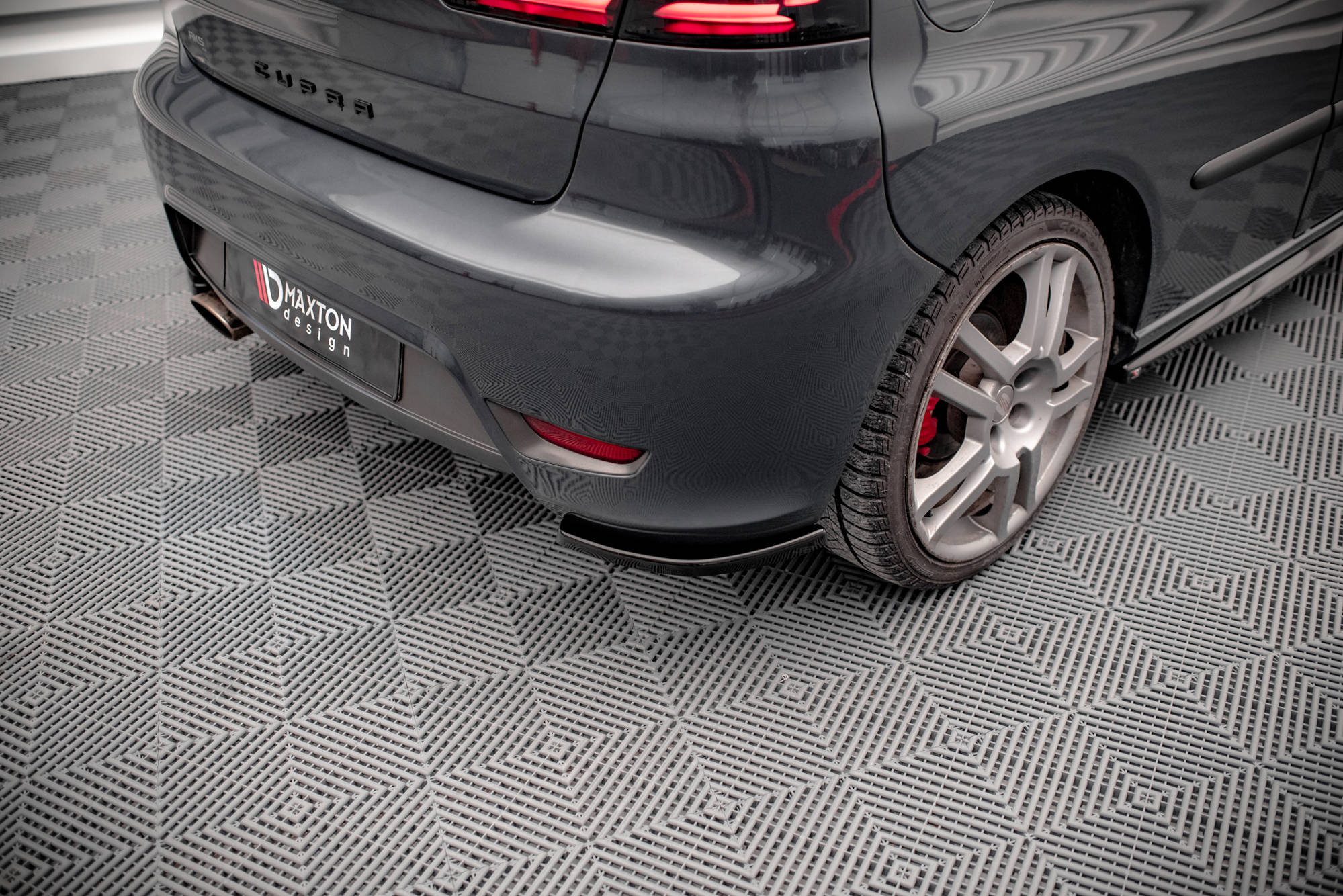 Maxton Design Heck Ansatz Flaps Diffusor passend für Seat Ibiza Cupra Mk3 schwarz Hochglanz