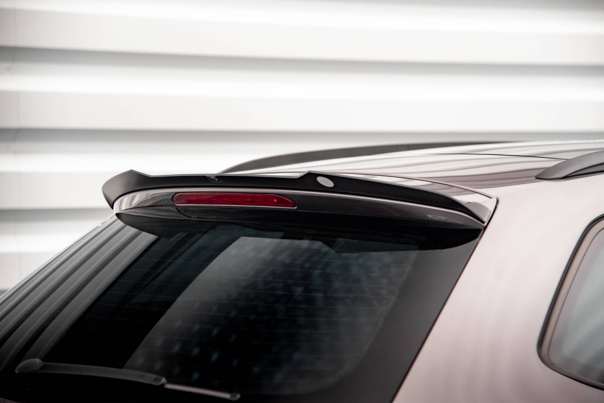 Maxton Design Spoiler CAP passend für Seat Leon FR Sportstourer Mk3 schwarz Hochglanz