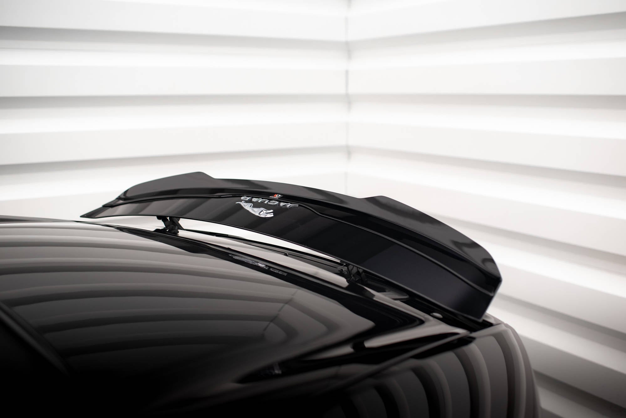 Maxton Design Spoiler CAP passend für Jaguar F-Type X152 Facelift schwarz Hochglanz