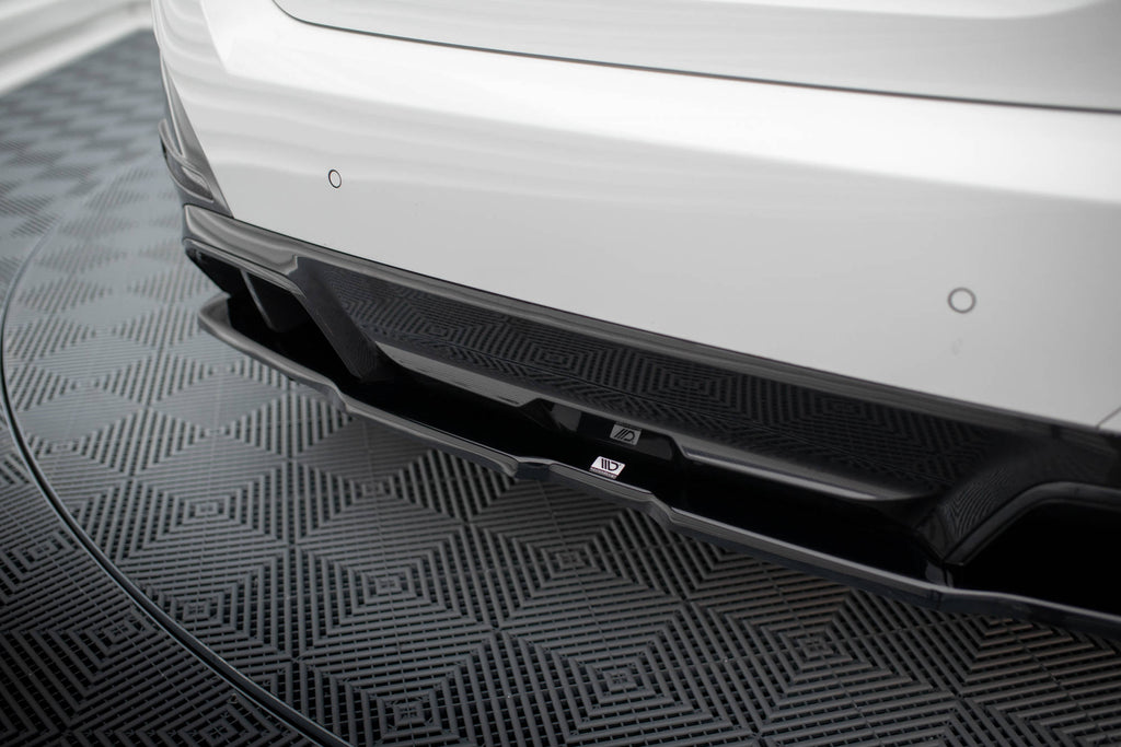 Maxton Design Street+ Mittlerer Diffusor RACE V.2 passend für BMW i4 M-Paket G26 schwarz Hochglanz