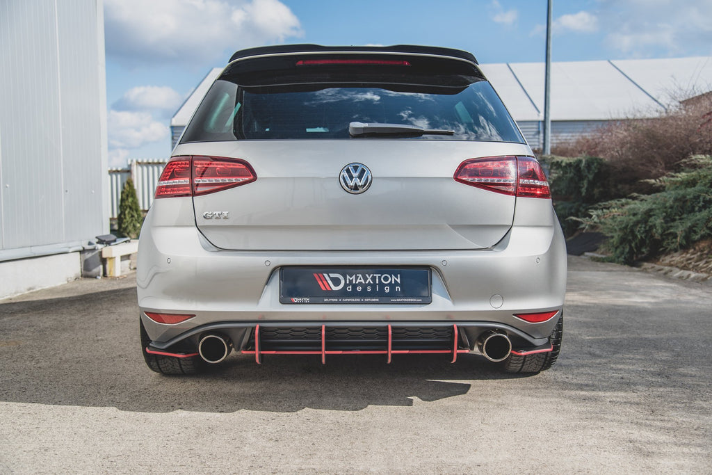 Maxton Design Robuste Racing Heckschürze V.2 passend für VW Golf 7 GTI
